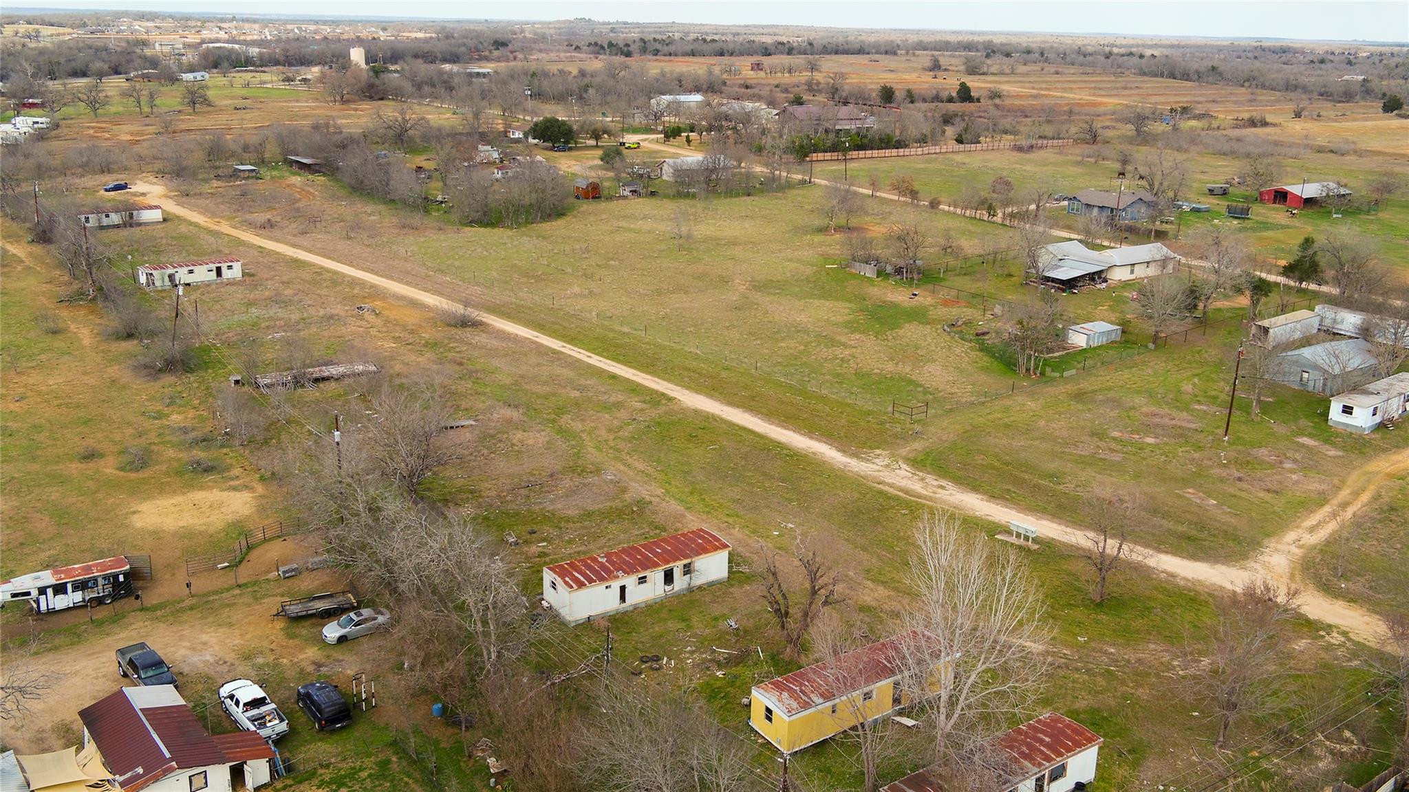 915 San Gabriel St, Rockdale, TX 76567