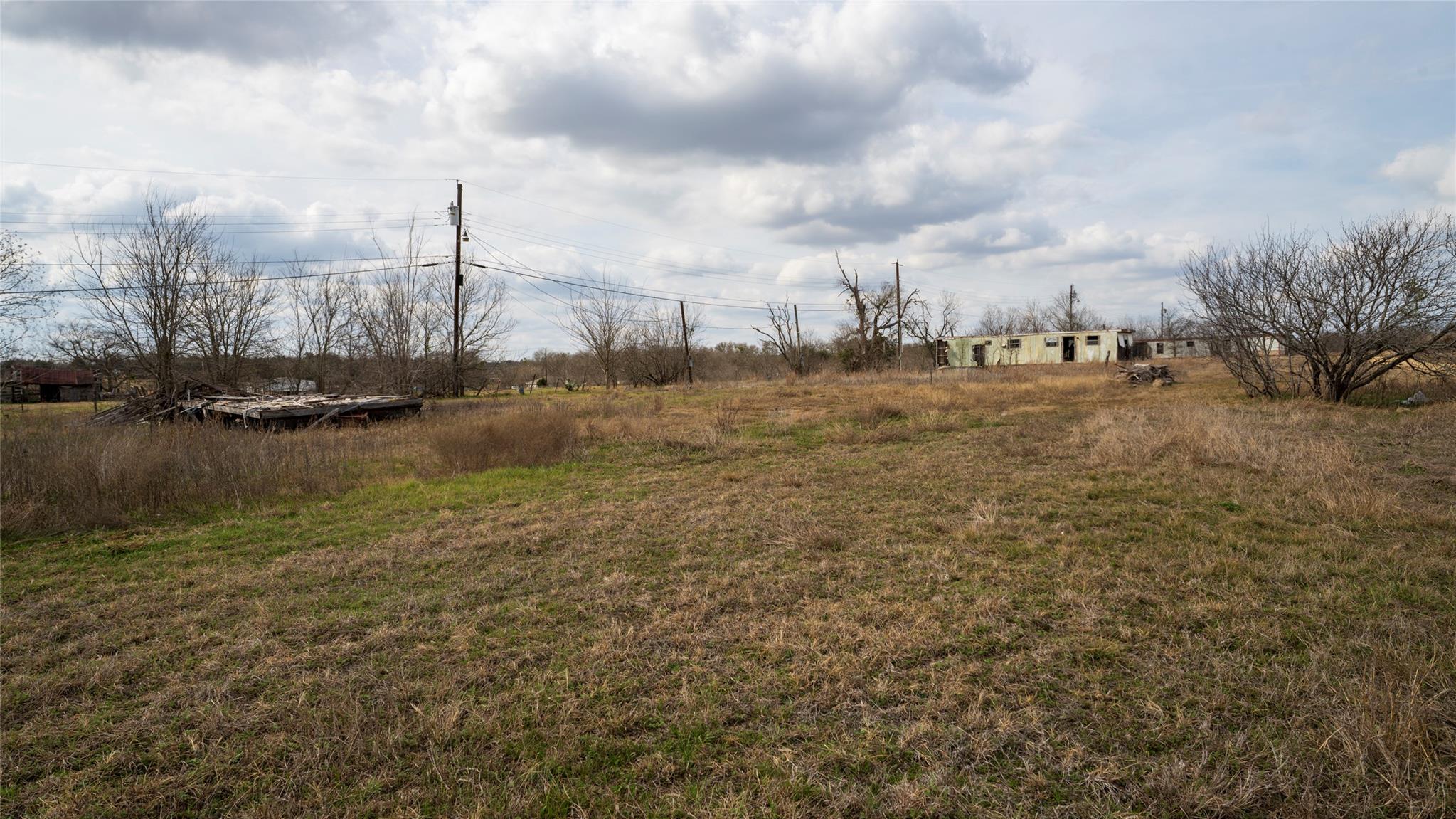 915 San Gabriel St, Rockdale, TX 76567