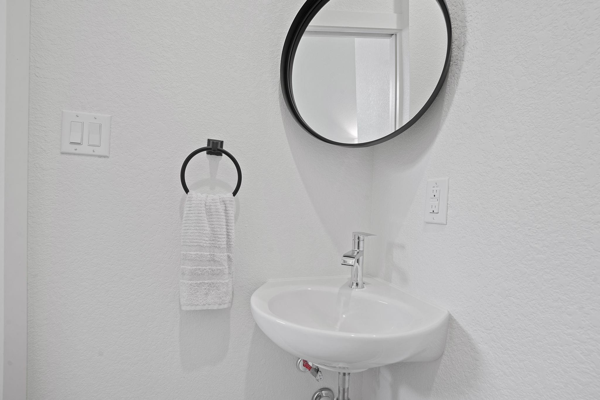 5806 Sutherlin Rd, Austin, TX 78723