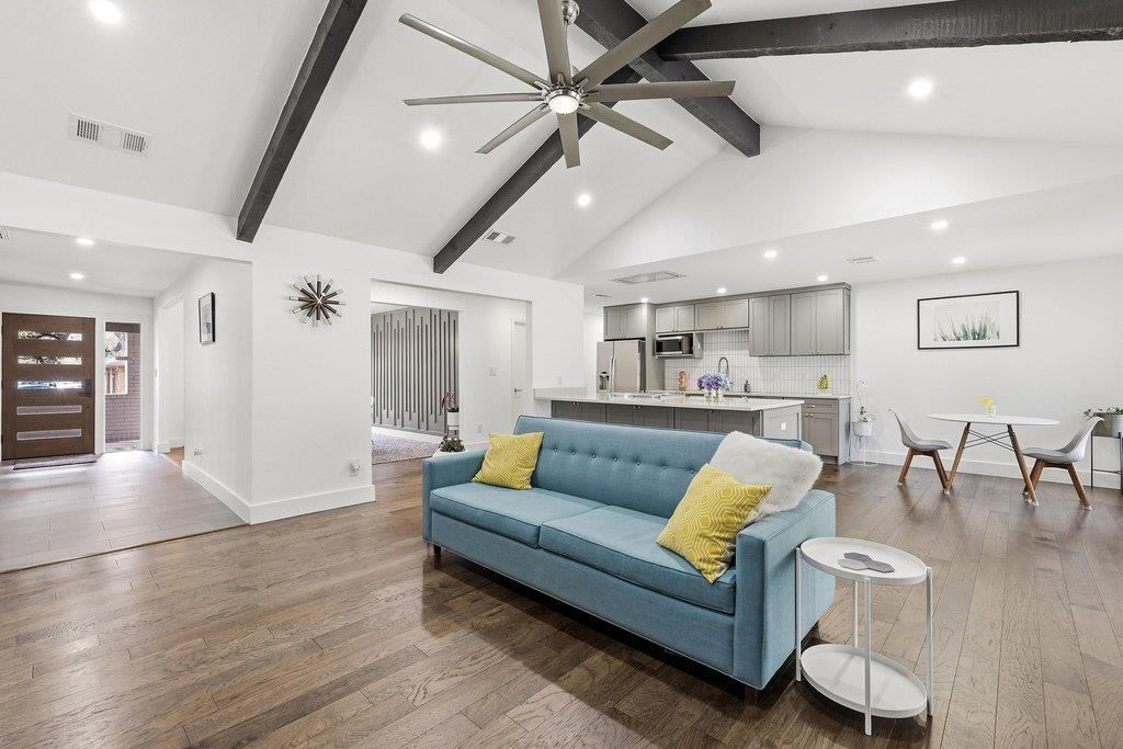 9421 Spring Hollow Dr, Austin, TX 78750