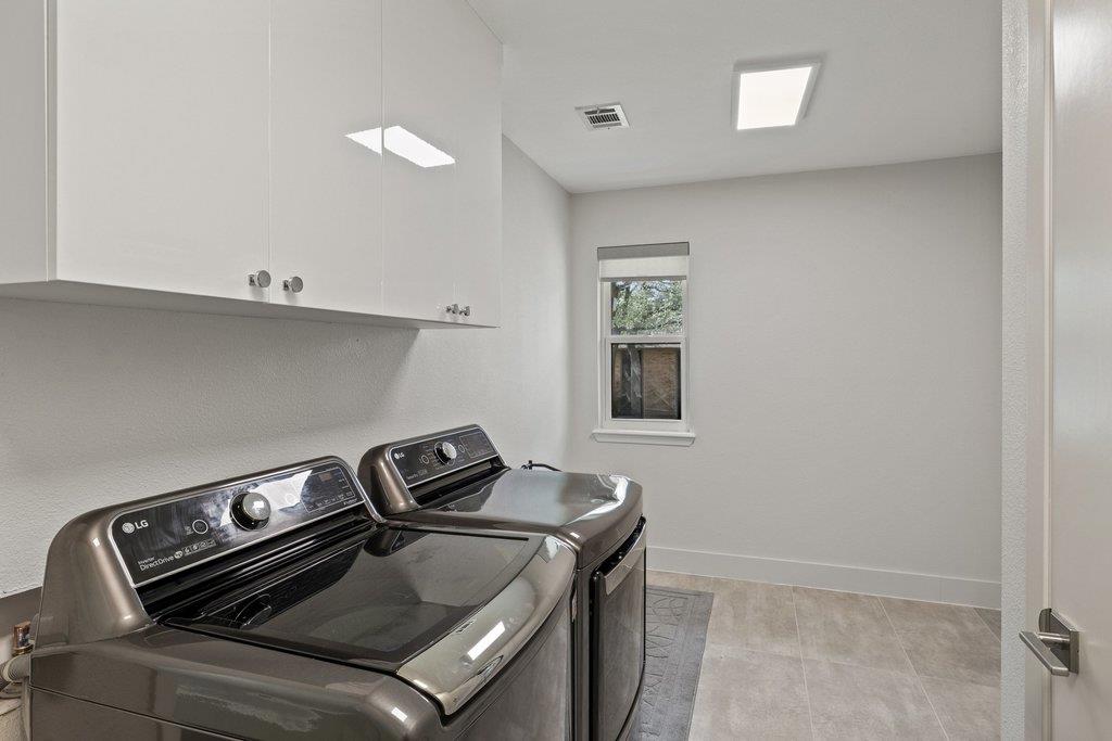 9421 Spring Hollow Dr, Austin, TX 78750