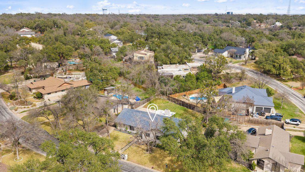 9421 Spring Hollow Dr, Austin, TX 78750