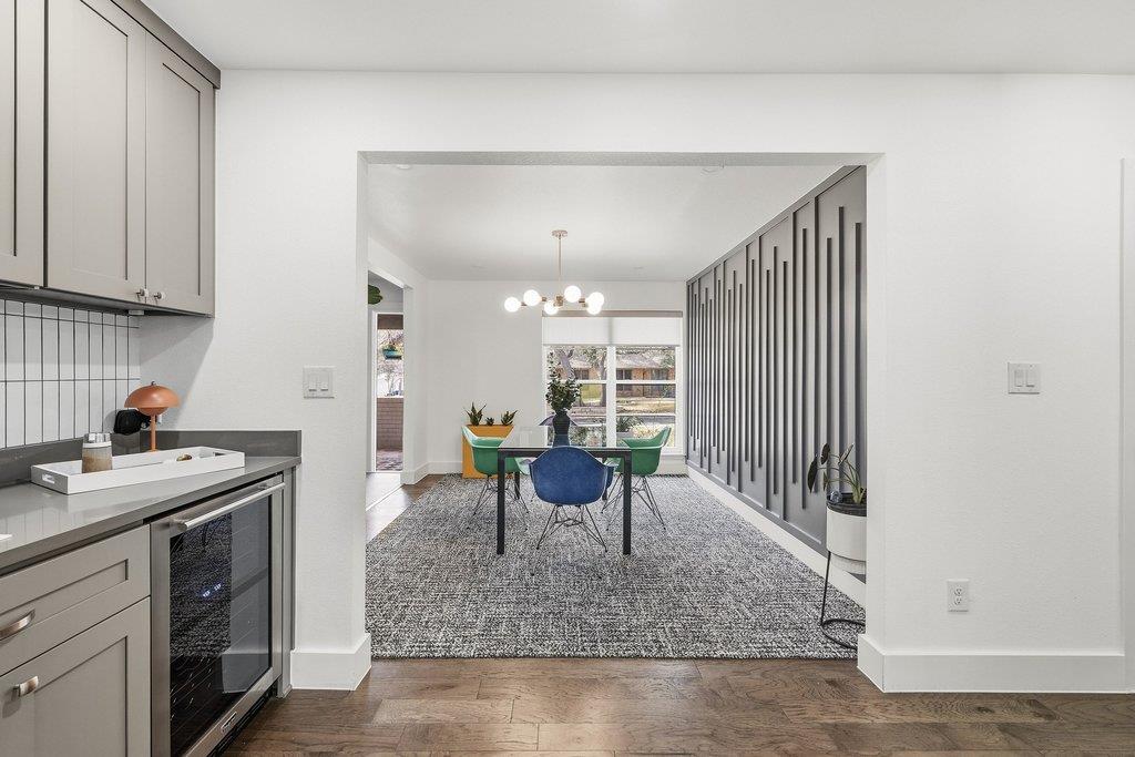 9421 Spring Hollow Dr, Austin, TX 78750