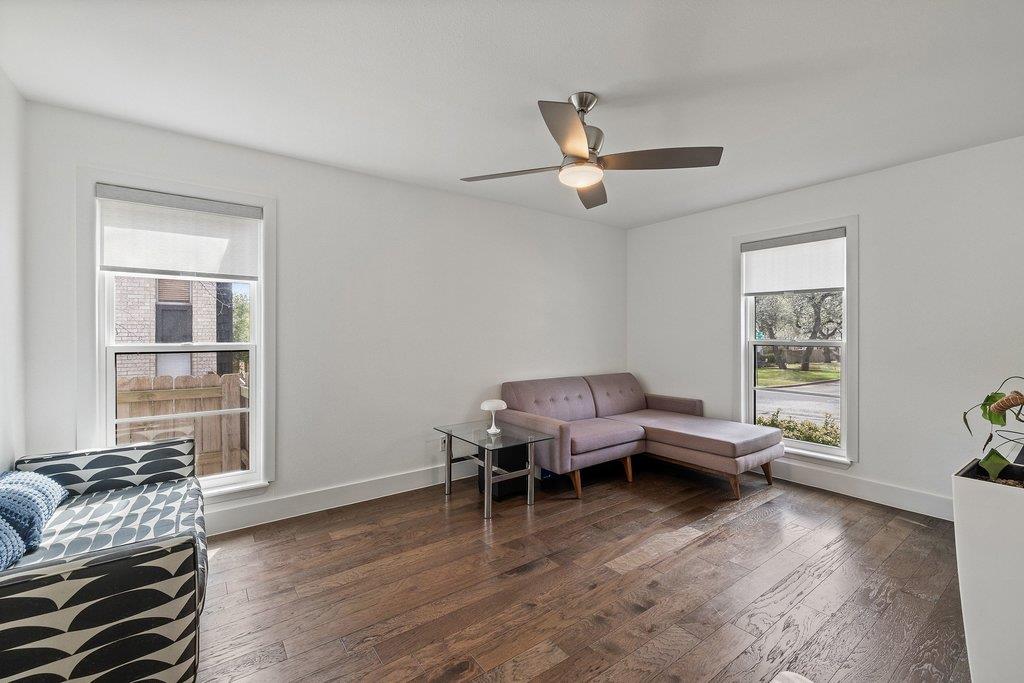 9421 Spring Hollow Dr, Austin, TX 78750