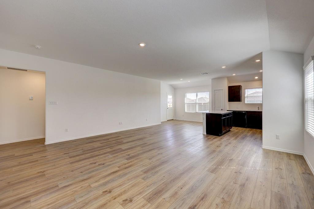 618 Waterway, Hutto, TX 78634