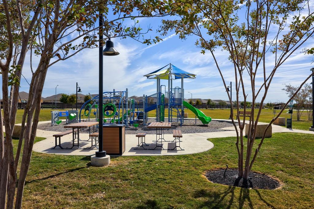 618 Waterway, Hutto, TX 78634