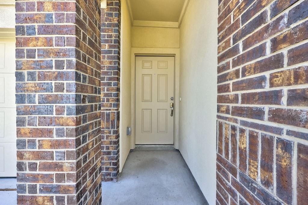 618 Waterway, Hutto, TX 78634