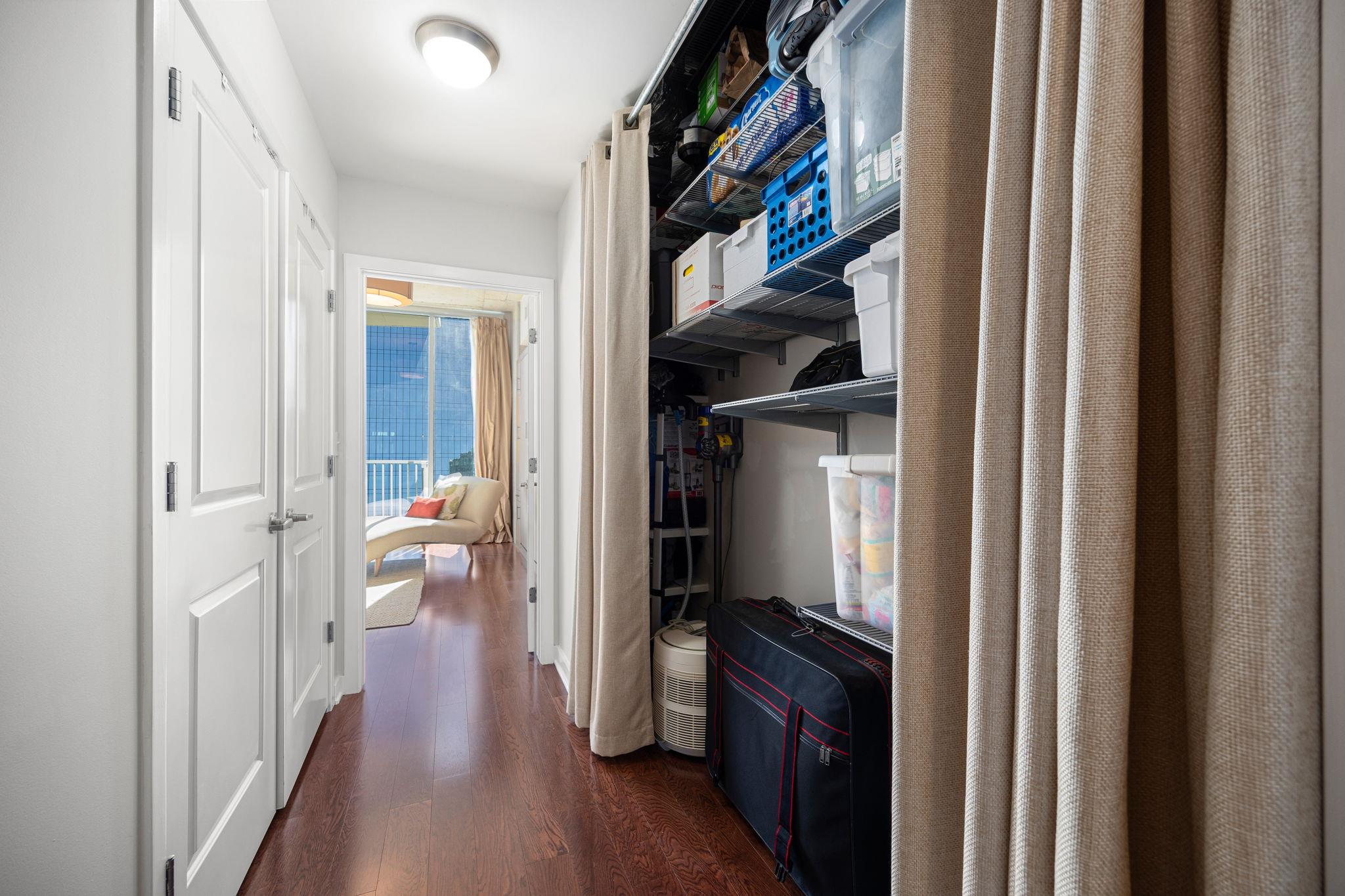 360 Nueces St # 2509, Austin, TX 78701