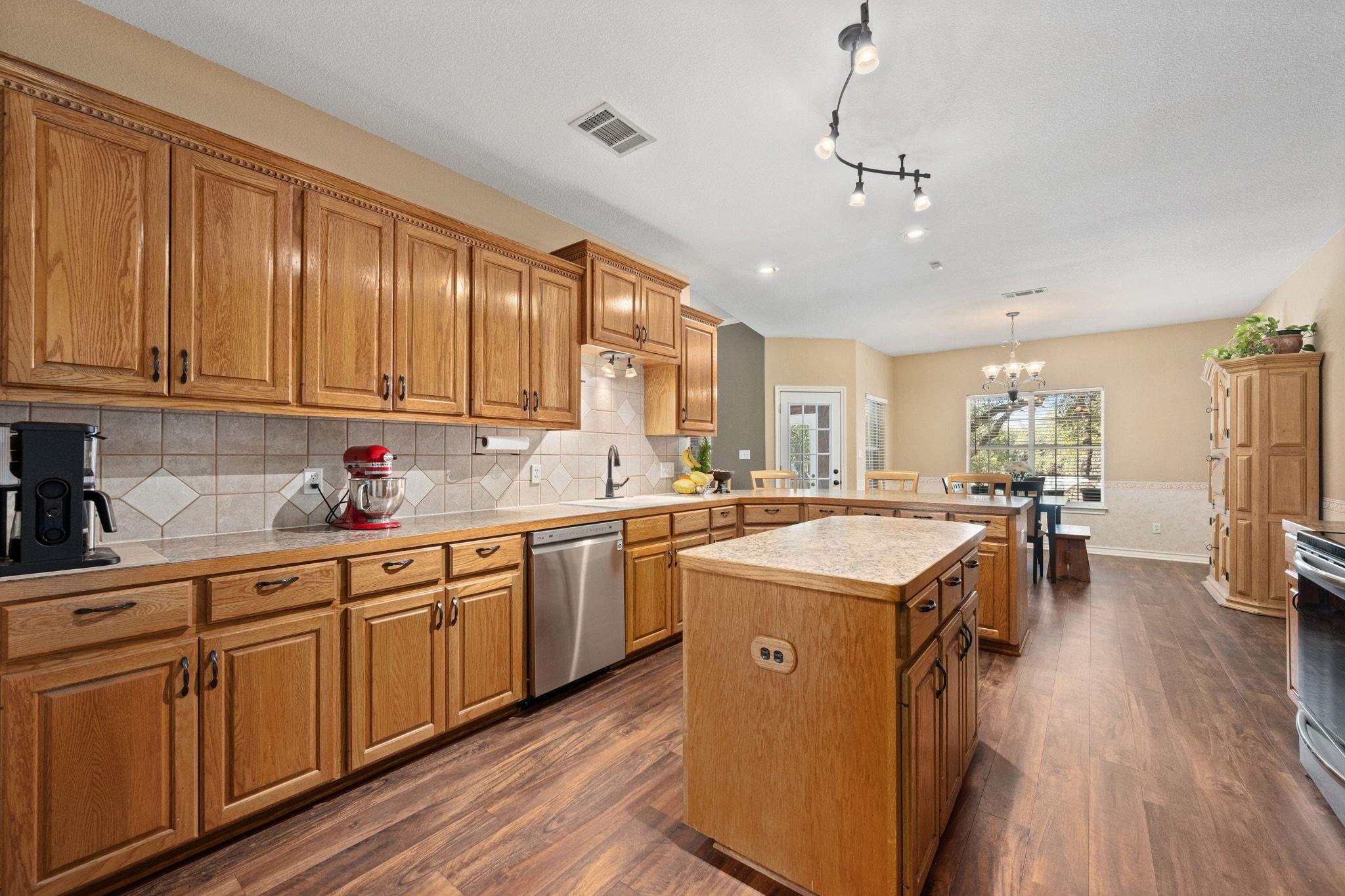 75 Four T Ranch Rd, Georgetown, TX 78633