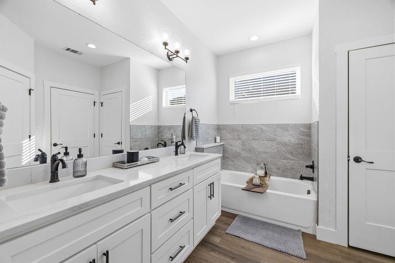 908 Smokey Oak Dr. Dr, Fredericksburg, TX 78624