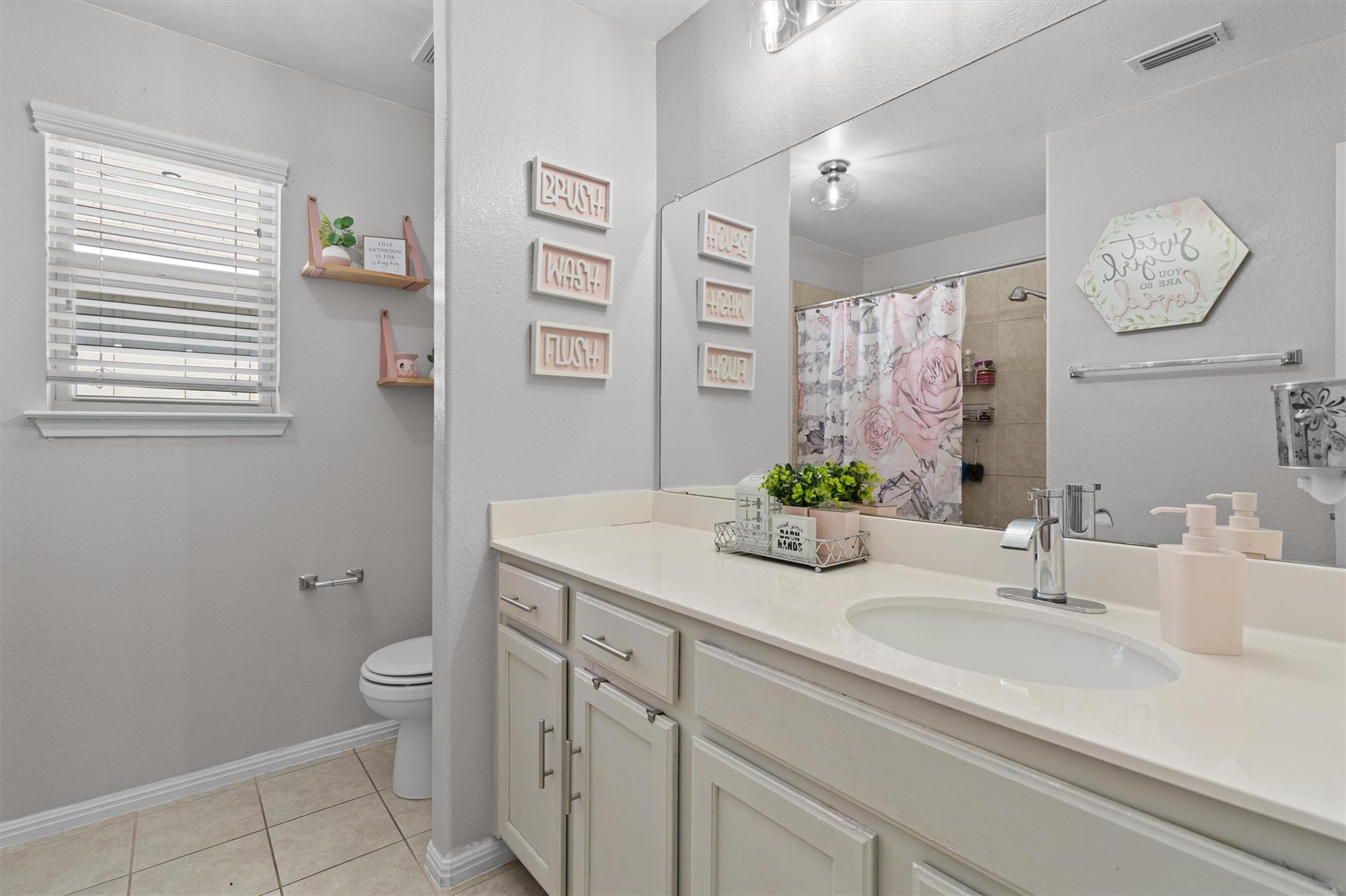 389 Eagle Brook Ln, Buda, TX 78610