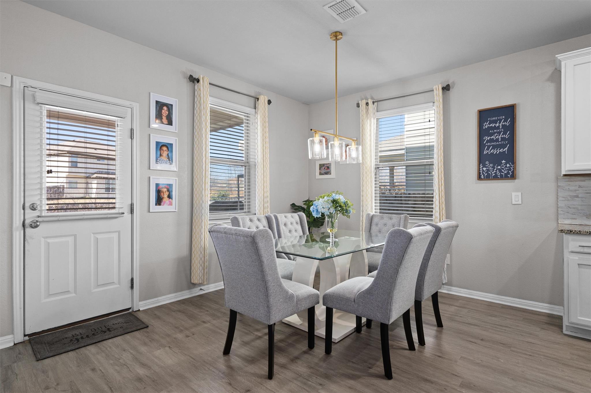 389 Eagle Brook Ln, Buda, TX 78610