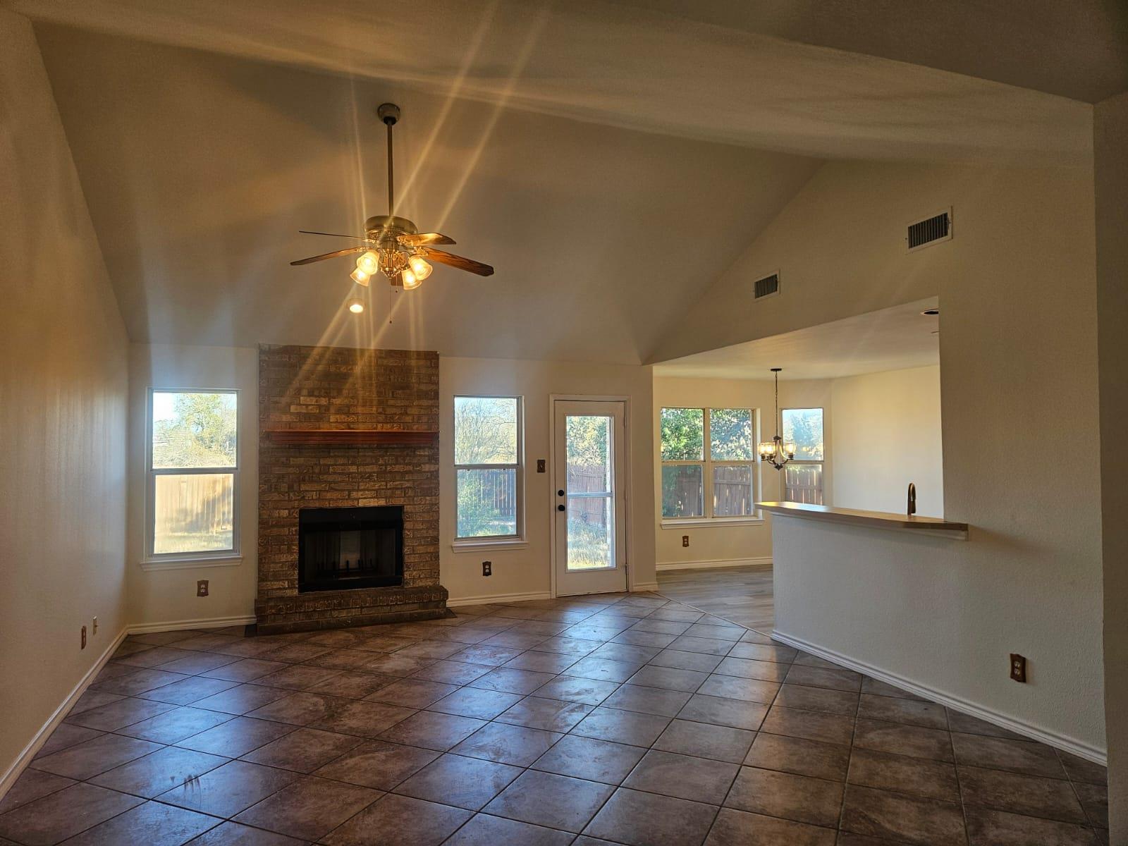 1507 Century Oaks Dr, Lockhart, TX 78644