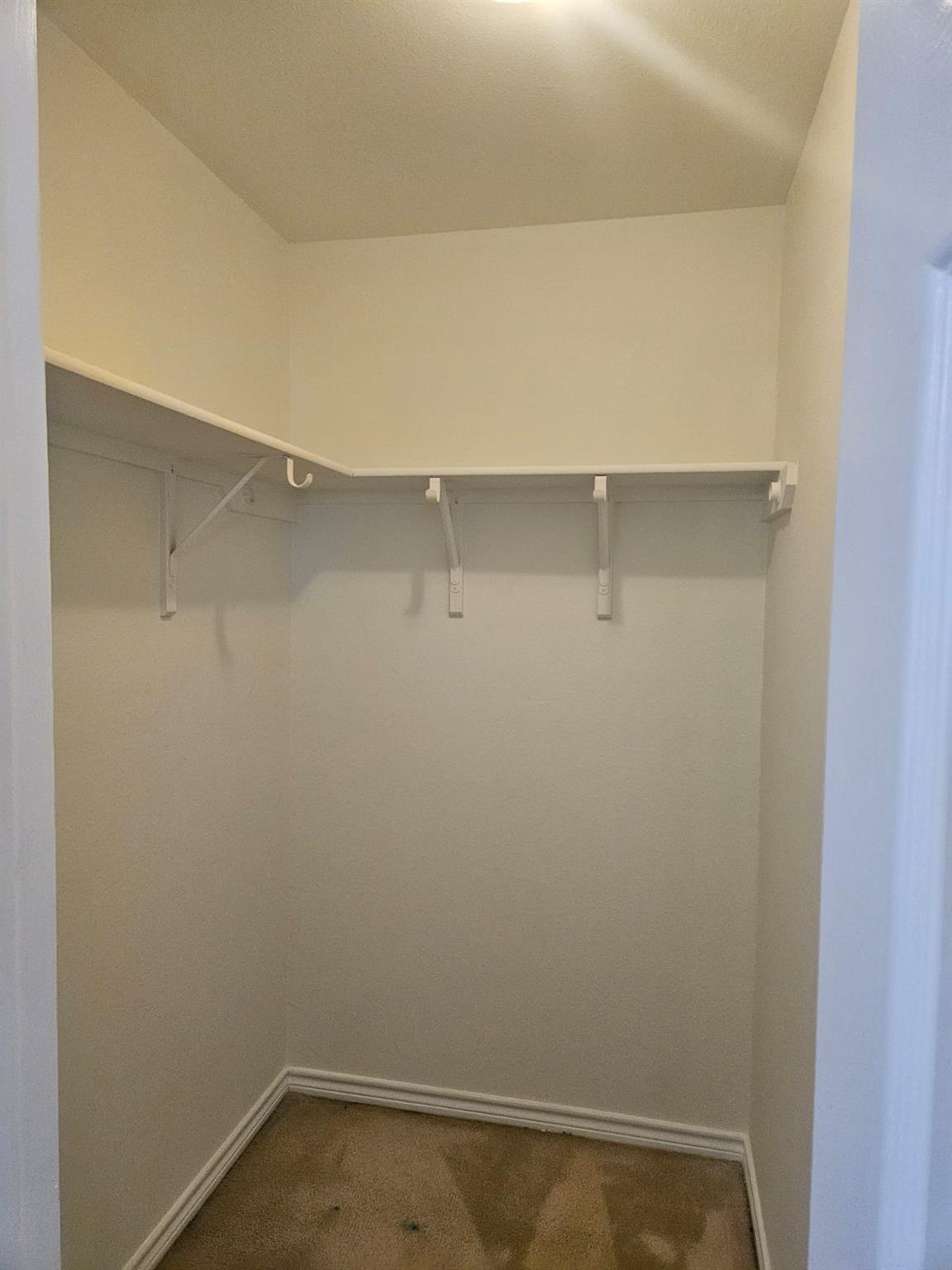 1507 Century Oaks Dr, Lockhart, TX 78644