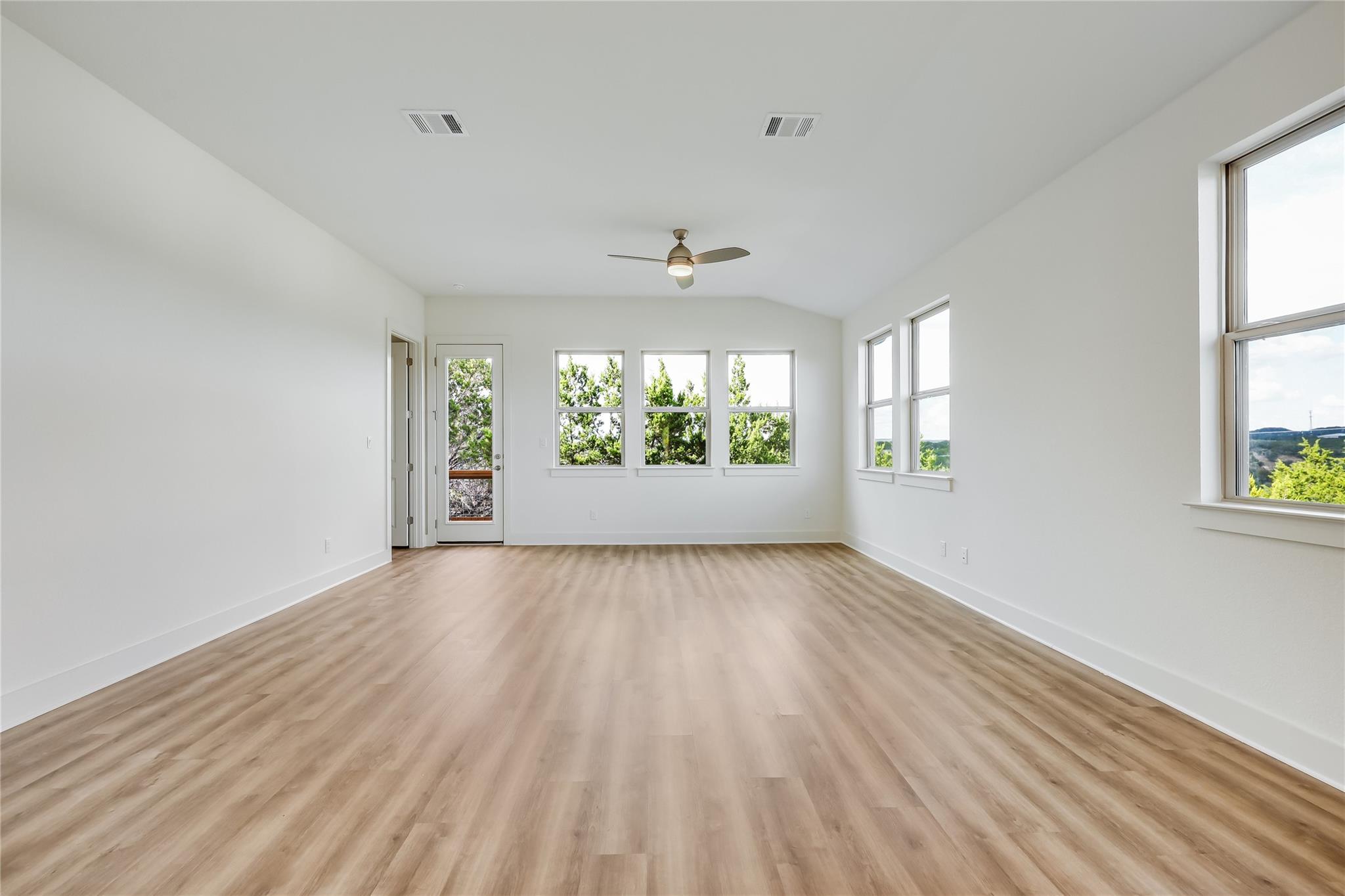 4500 Silverhill Dr, Lago Vista, TX 78645