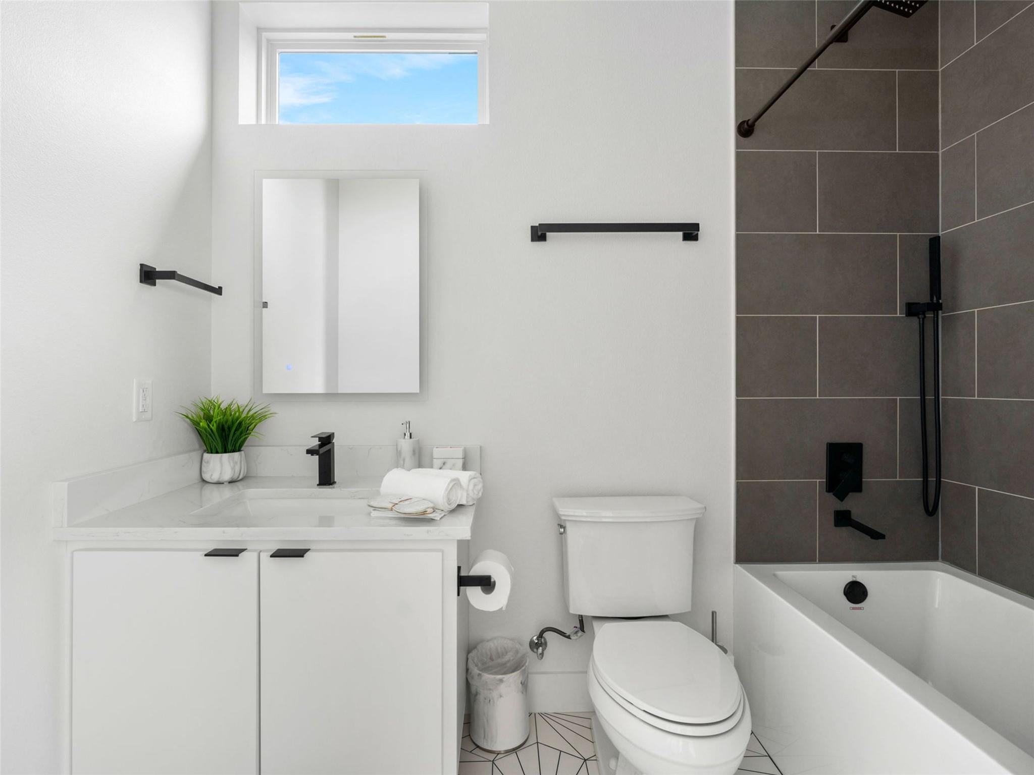 4400 Mount Vernon Dr # B, Austin, TX 78745