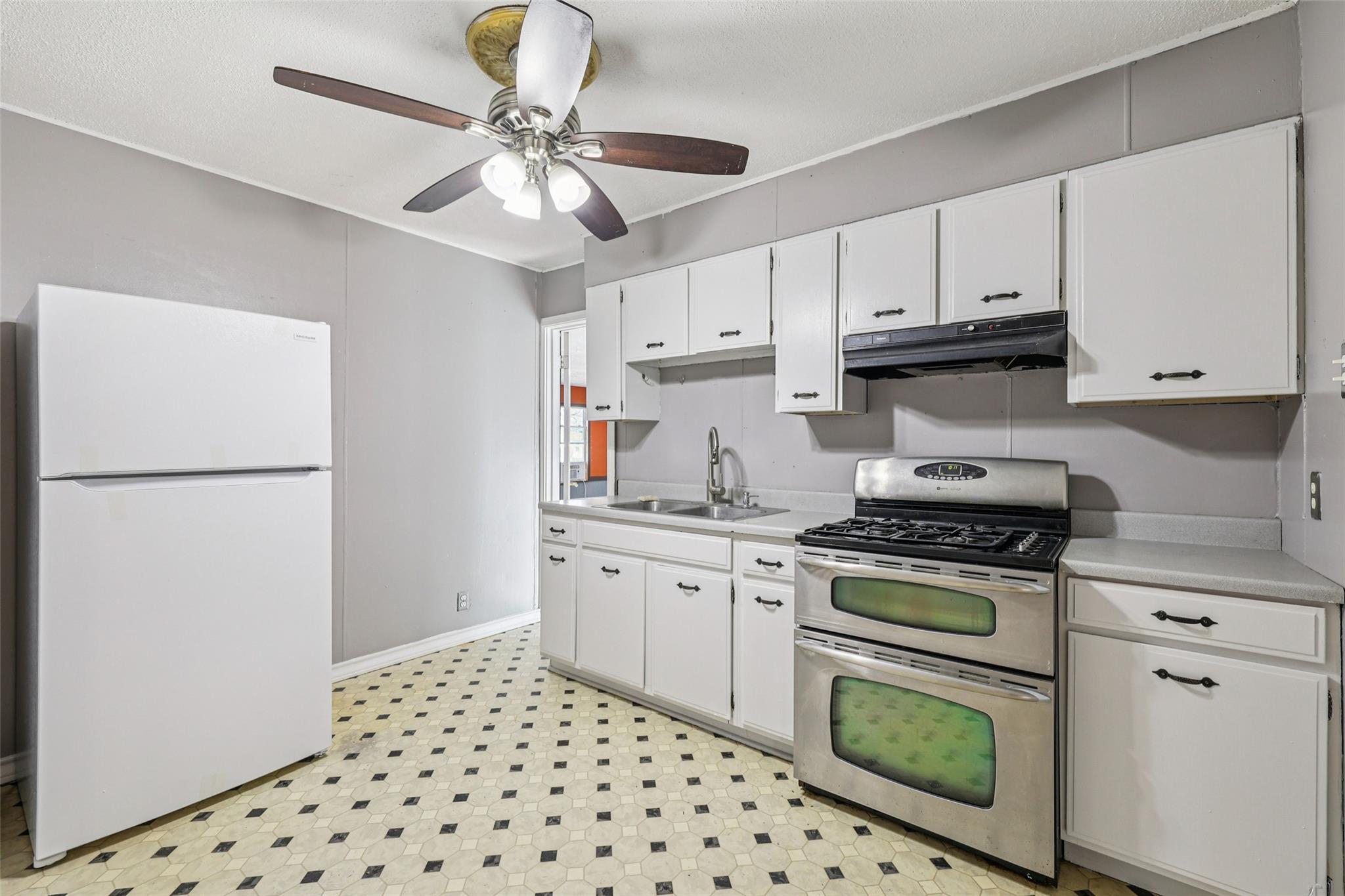 620 Barbara Dr, San Marcos, TX 78666