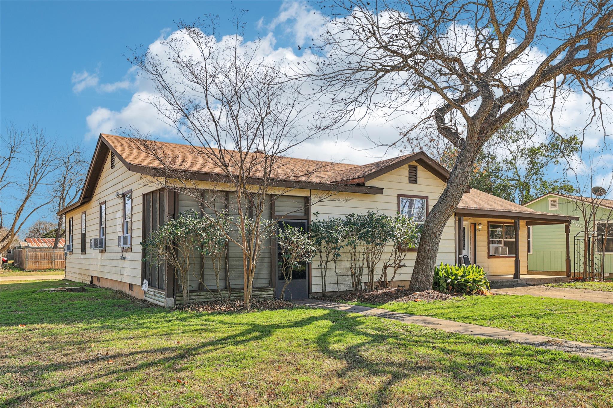 620 Barbara Dr, San Marcos, TX 78666