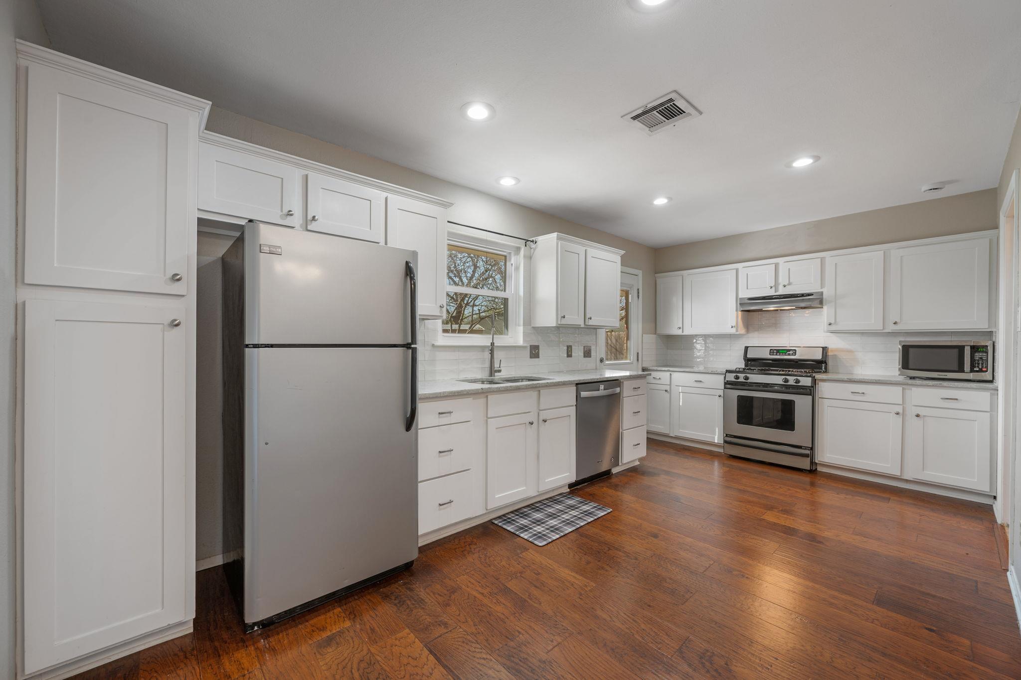 7402 Bucknell Dr, Austin, TX 78723