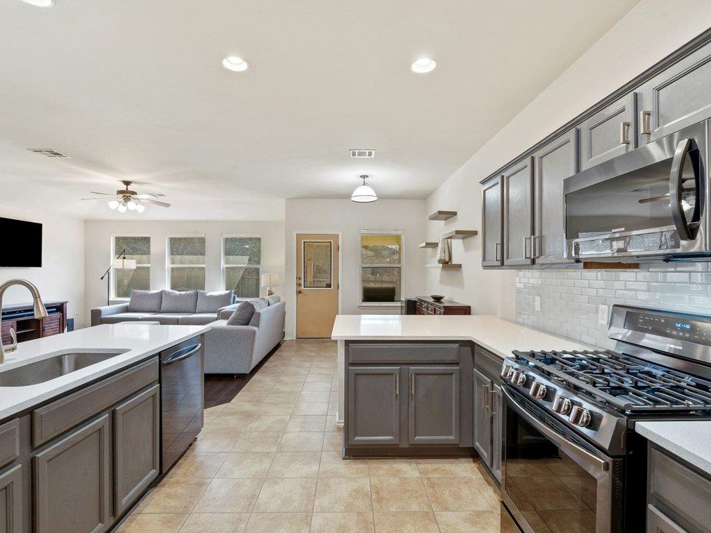 11109 Long Winter Dr, Austin, TX 78754