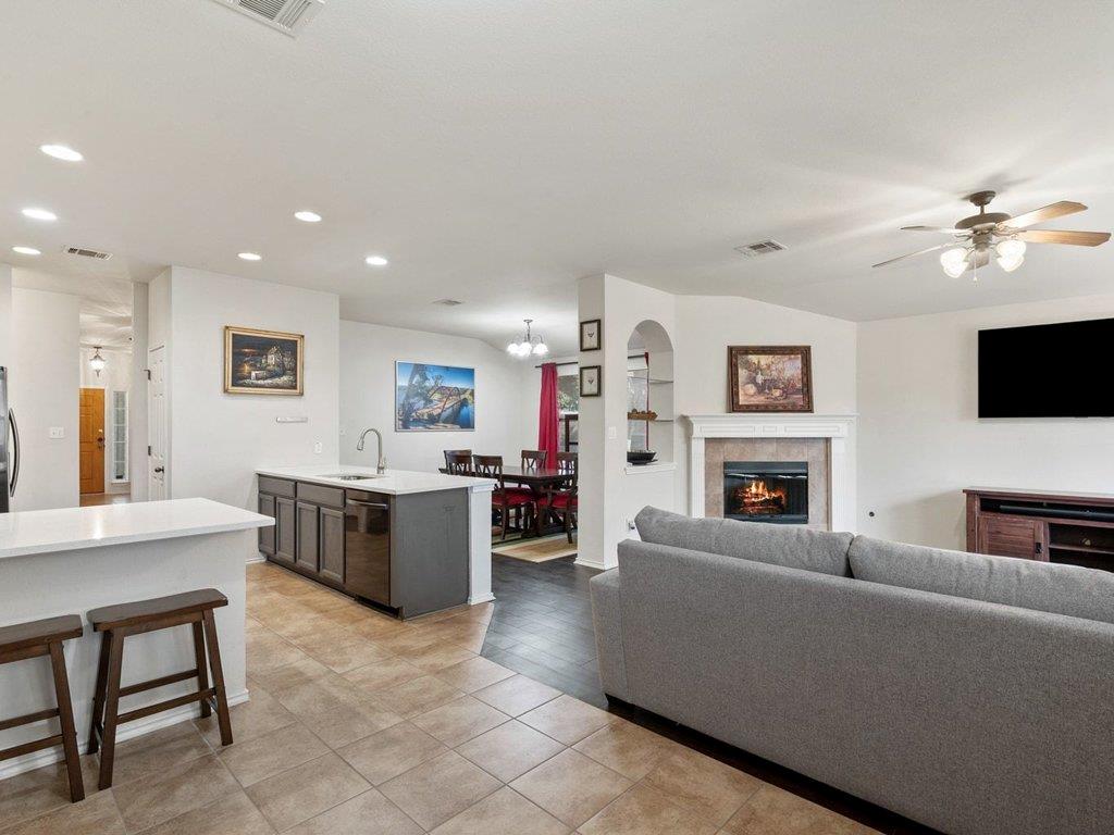 11109 Long Winter Dr, Austin, TX 78754