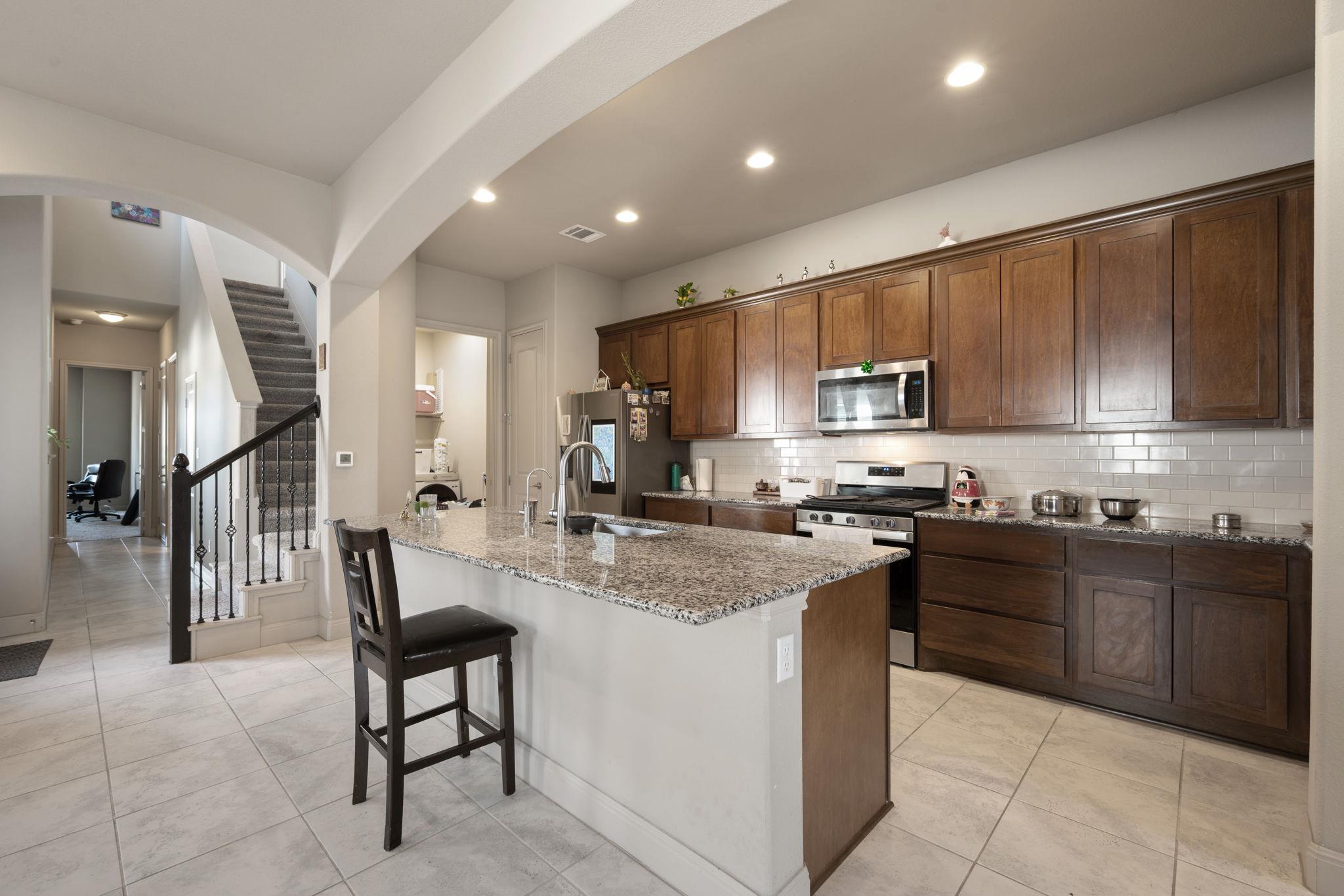 205 Clubhouse Dr # G, Georgetown, TX 78628