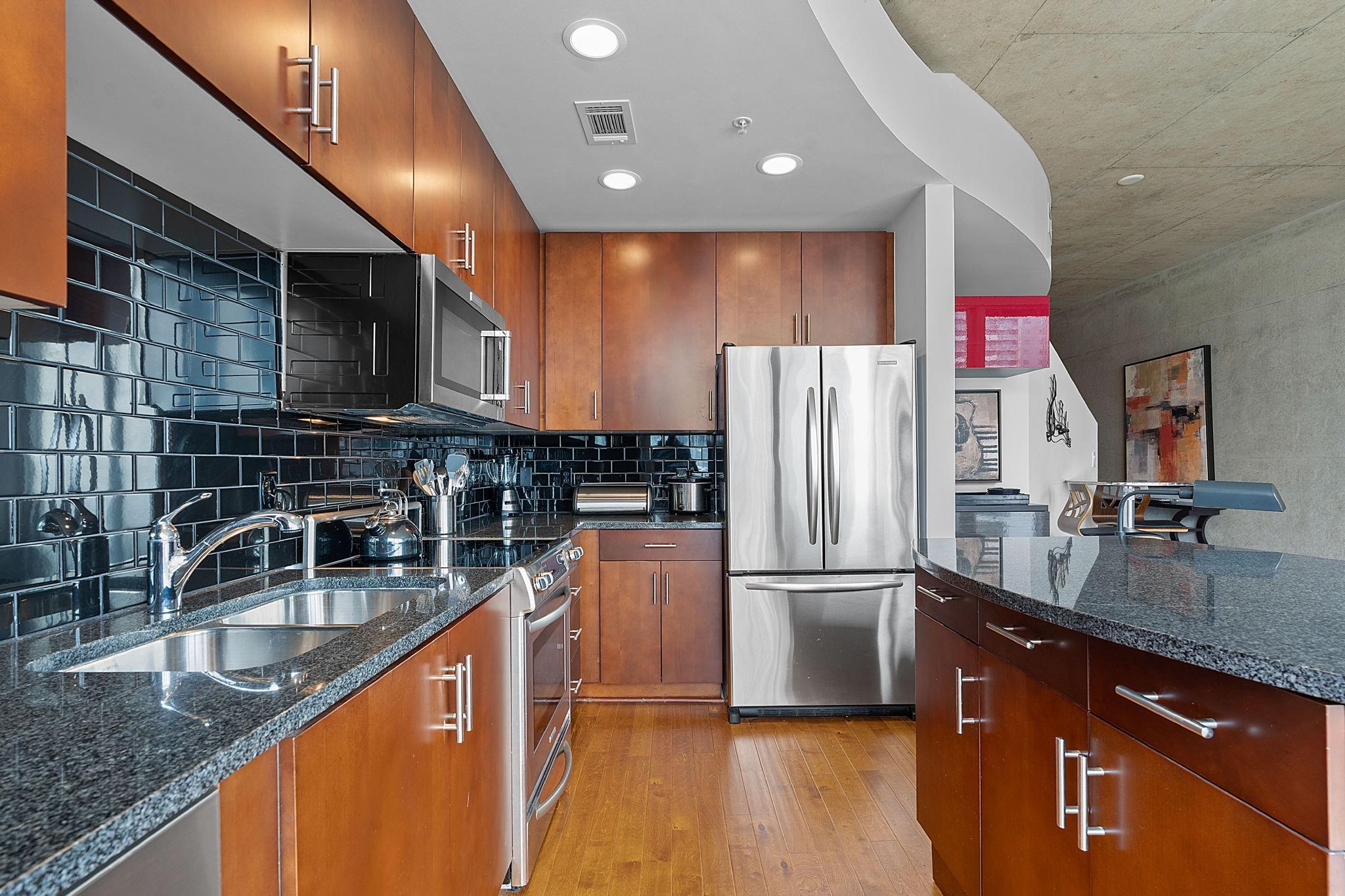 360 Nueces St # 1310, Austin, TX 78701