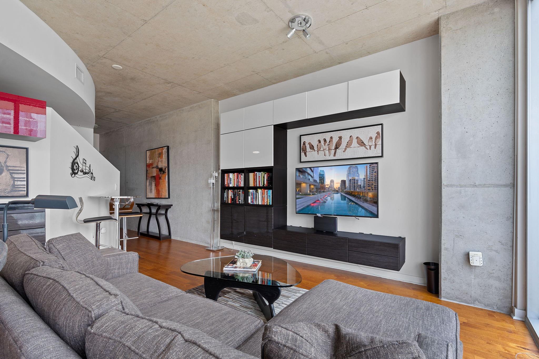 360 Nueces St # 1310, Austin, TX 78701