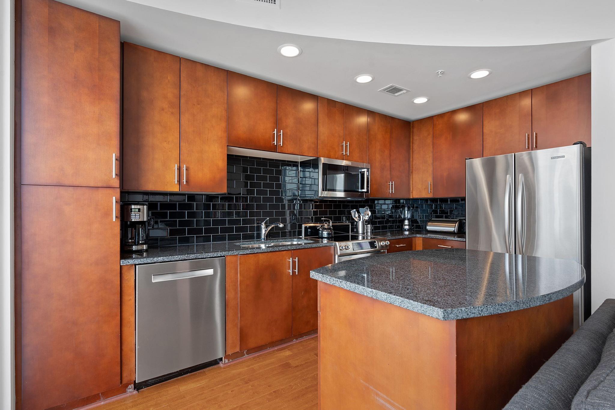 360 Nueces St # 1310, Austin, TX 78701