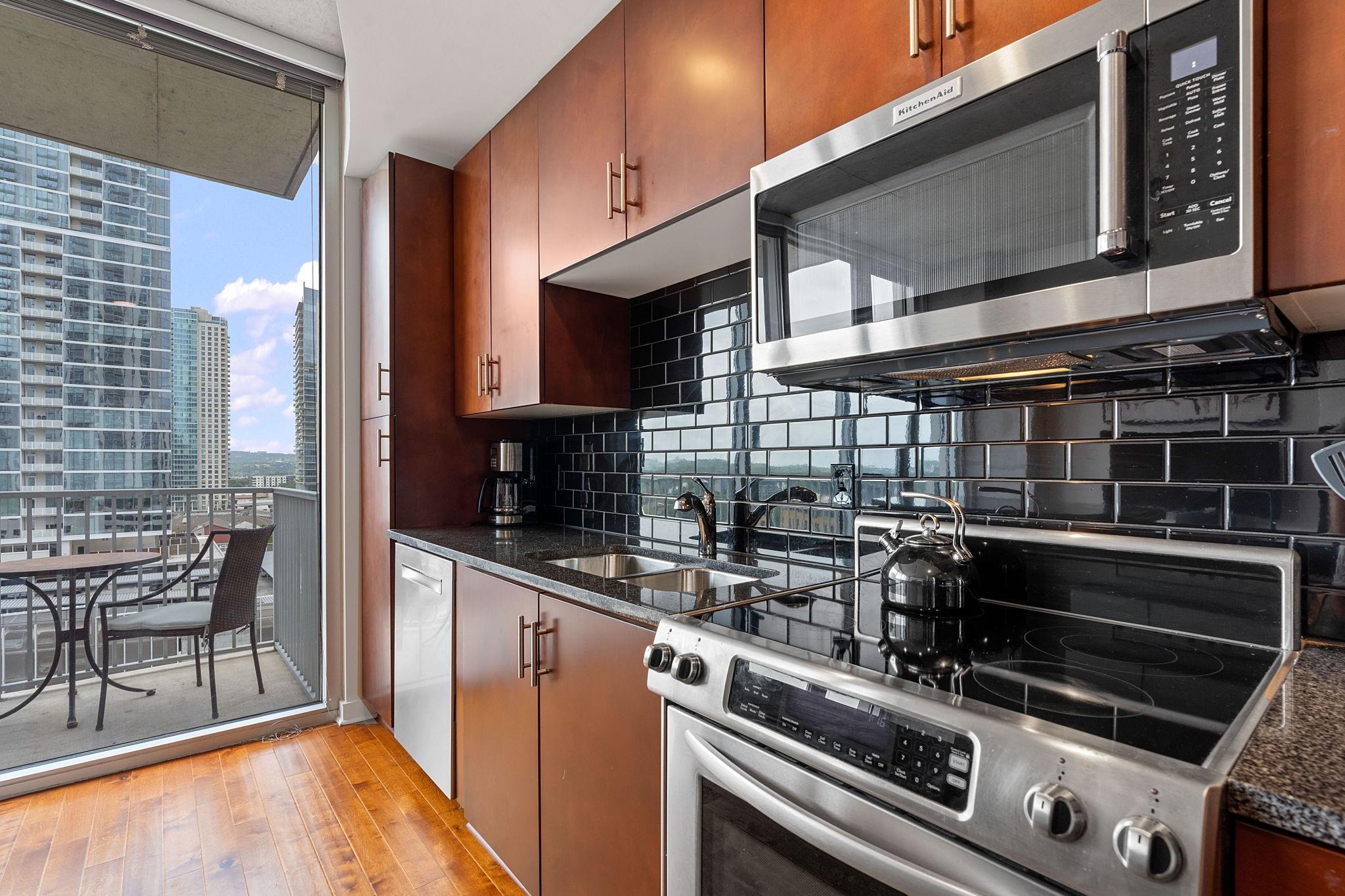 360 Nueces St # 1310, Austin, TX 78701