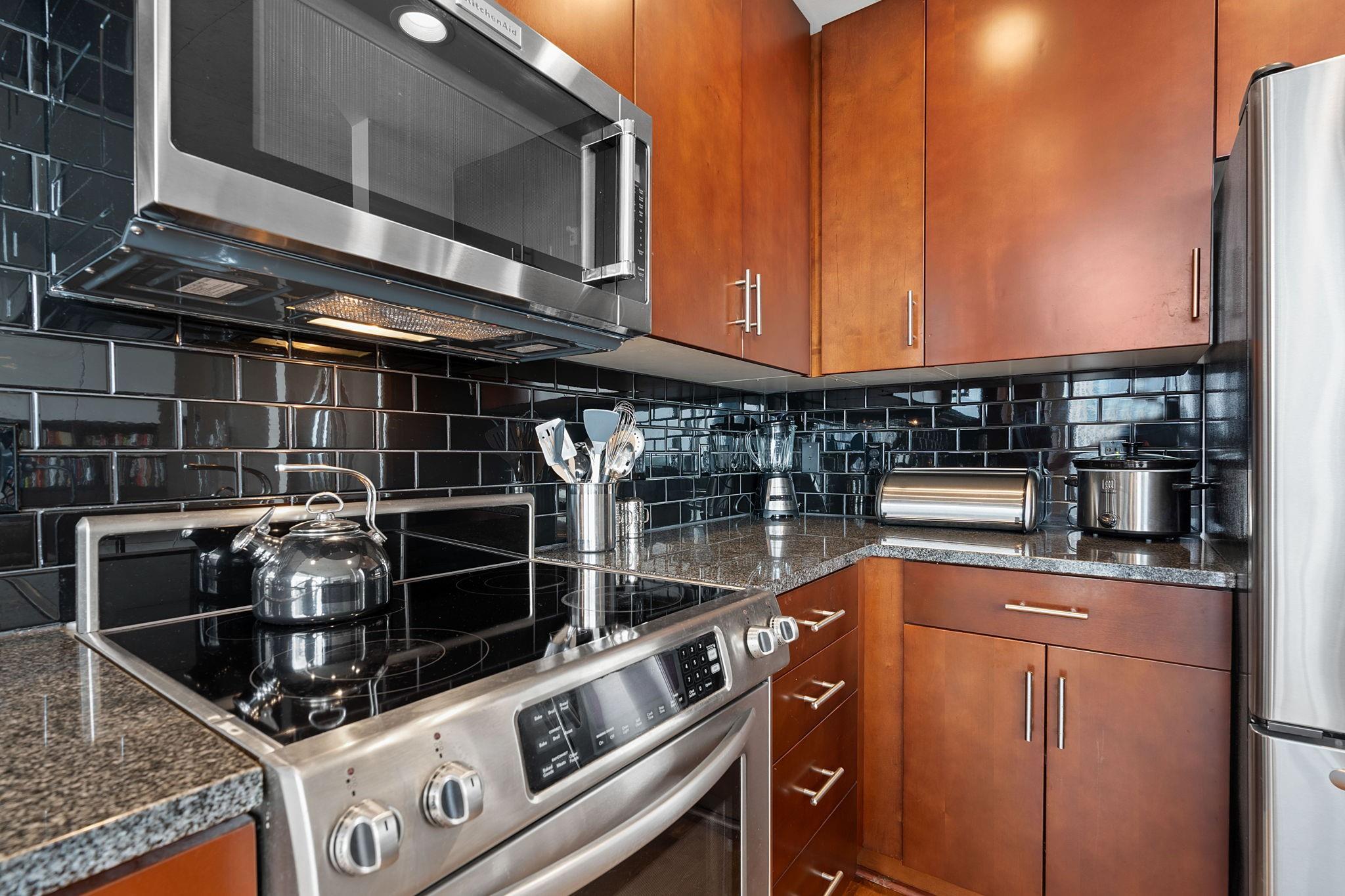 360 Nueces St # 1310, Austin, TX 78701