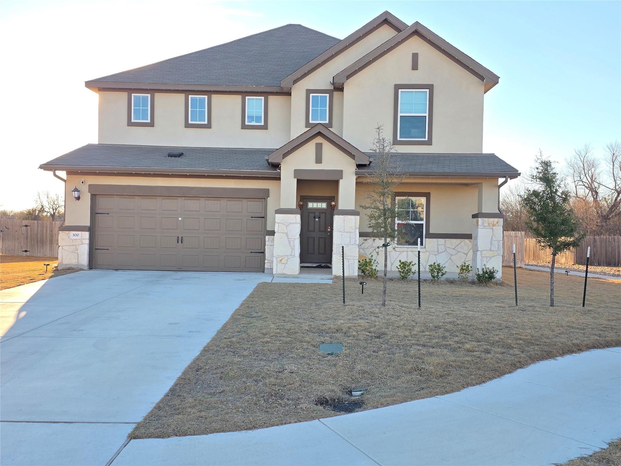 300 Windy Reed Rd, Hutto, TX 78634