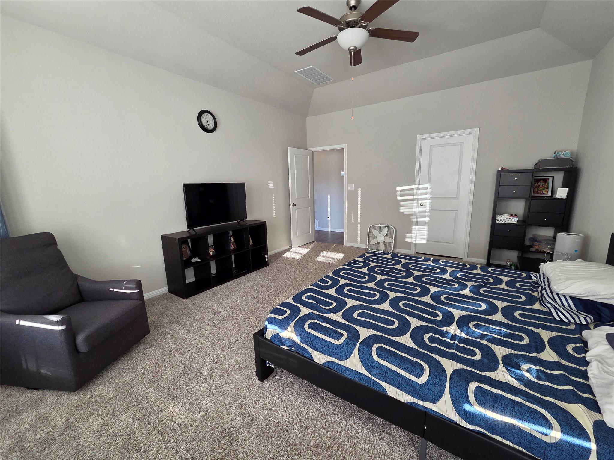 300 Windy Reed Rd, Hutto, TX 78634