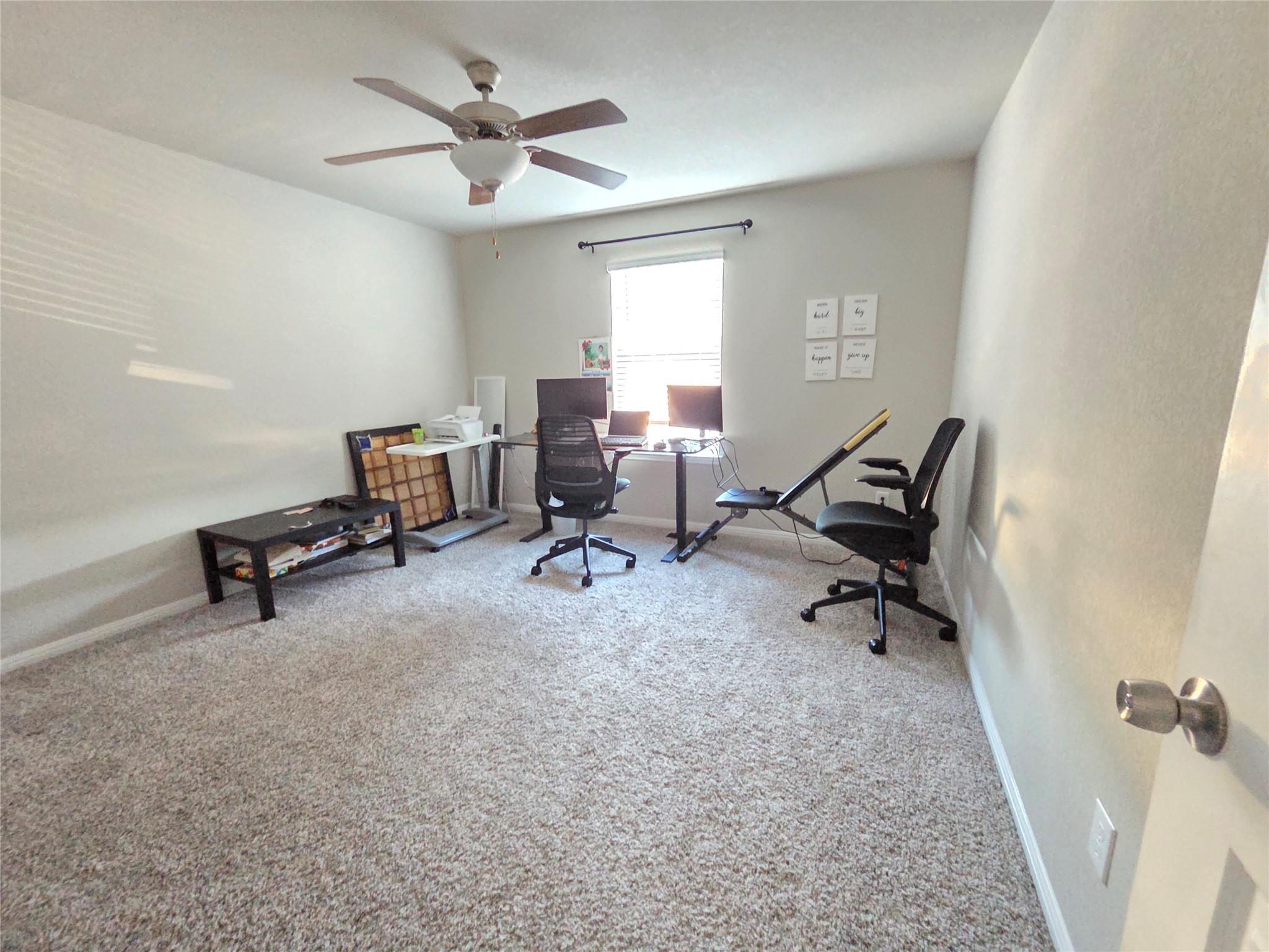 300 Windy Reed Rd, Hutto, TX 78634