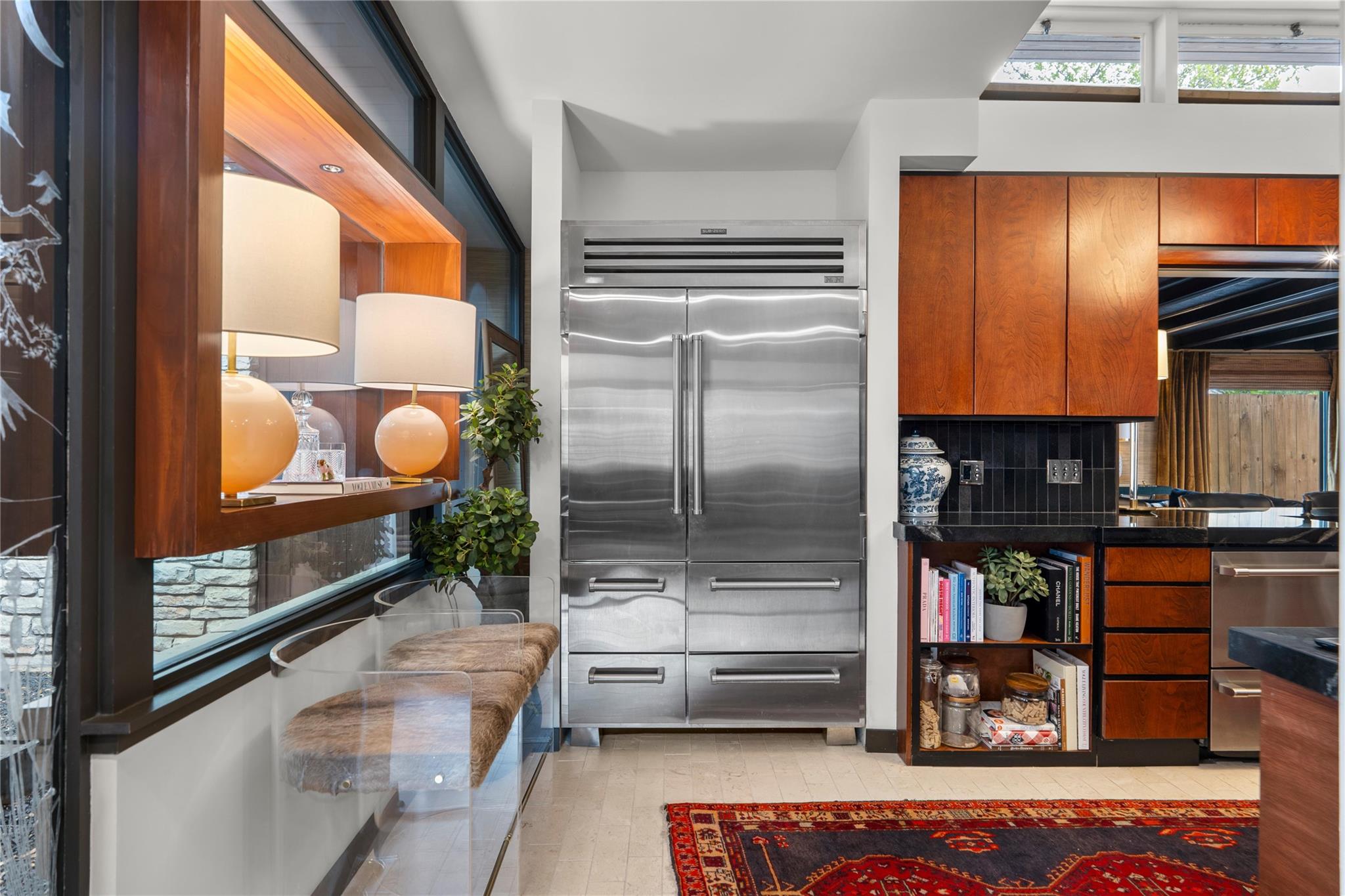 2401 Jarratt Ave, Austin, TX 78703