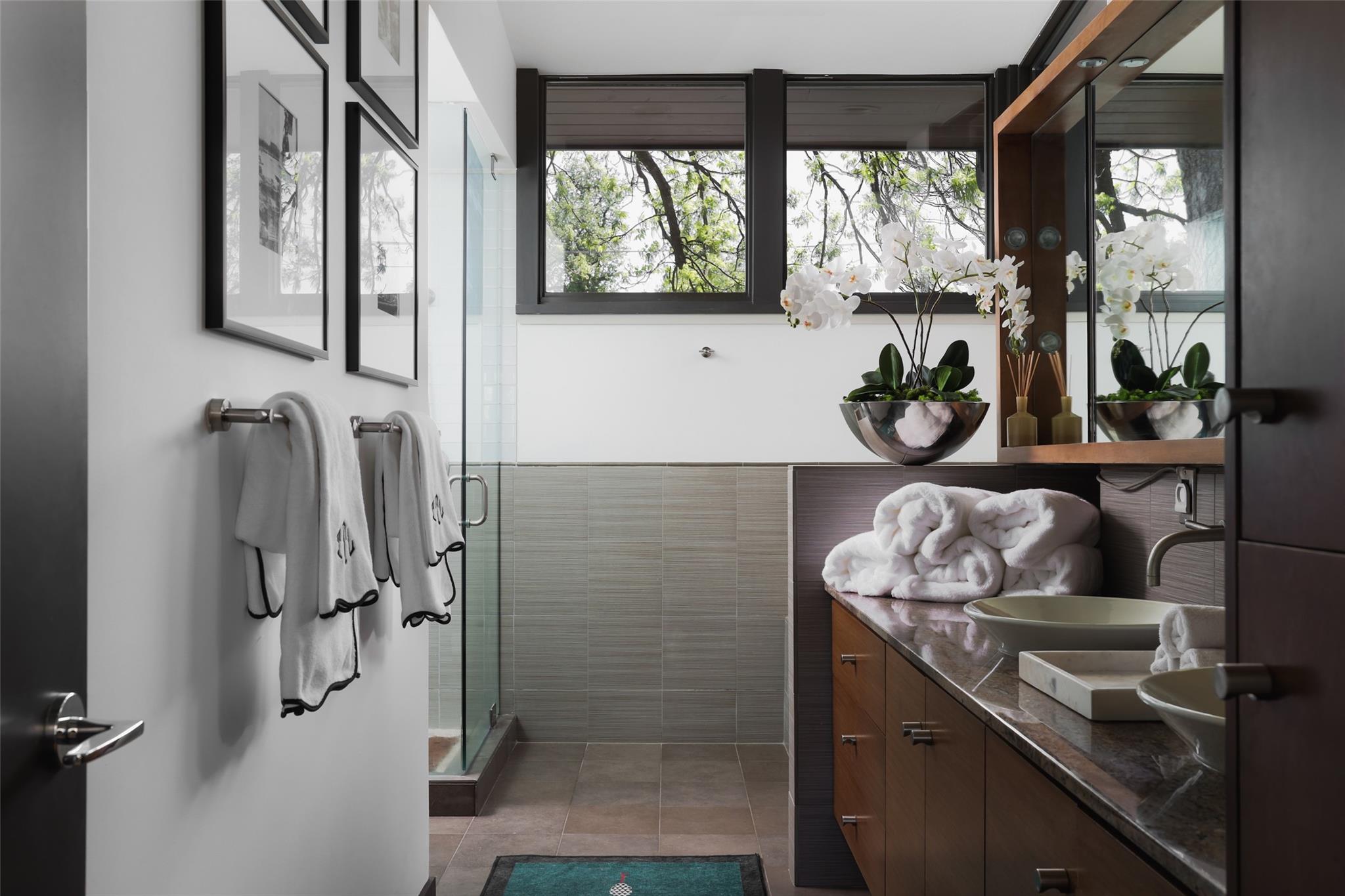 2401 Jarratt Ave, Austin, TX 78703