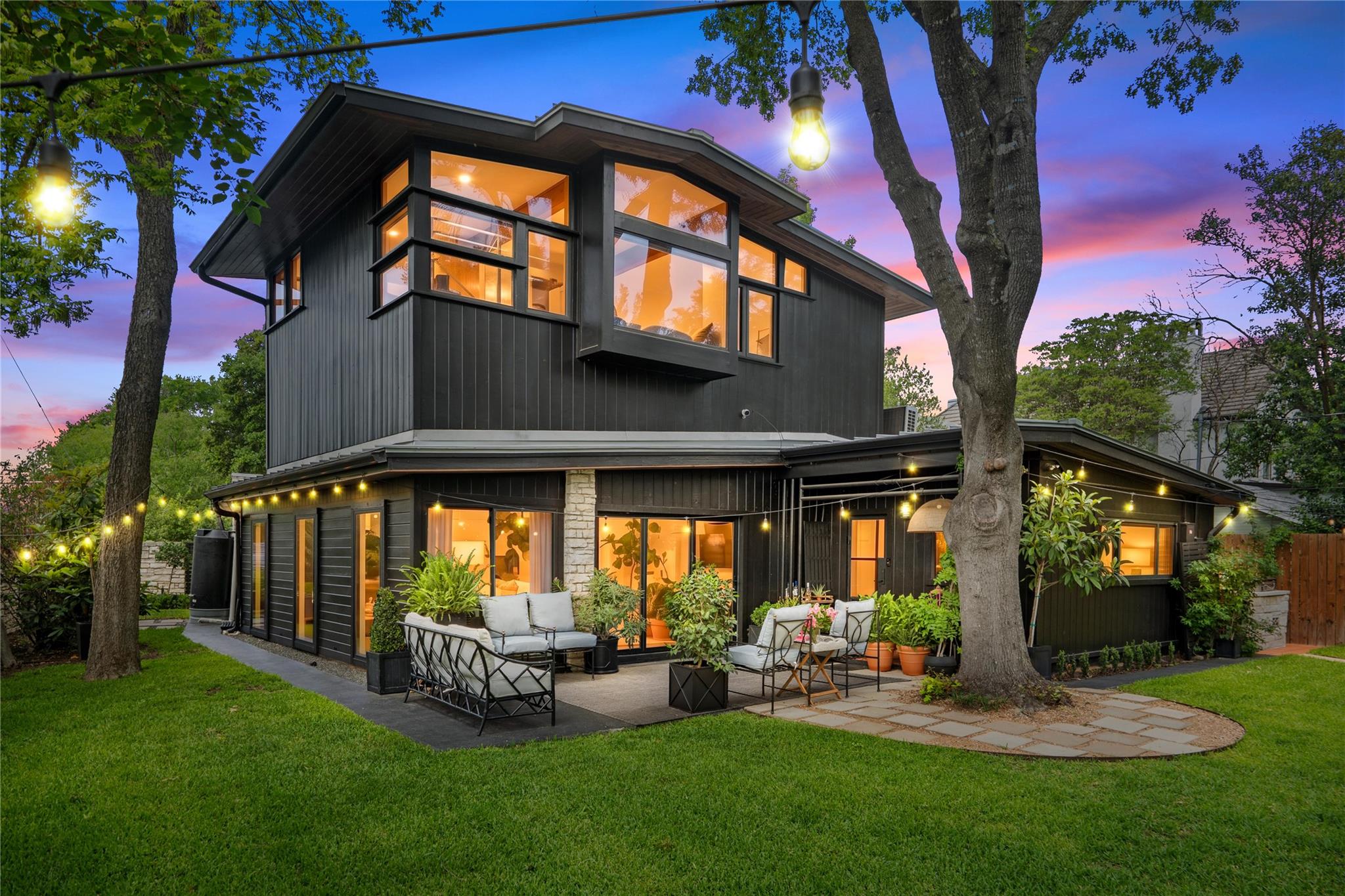 2401 Jarratt Ave, Austin, TX 78703