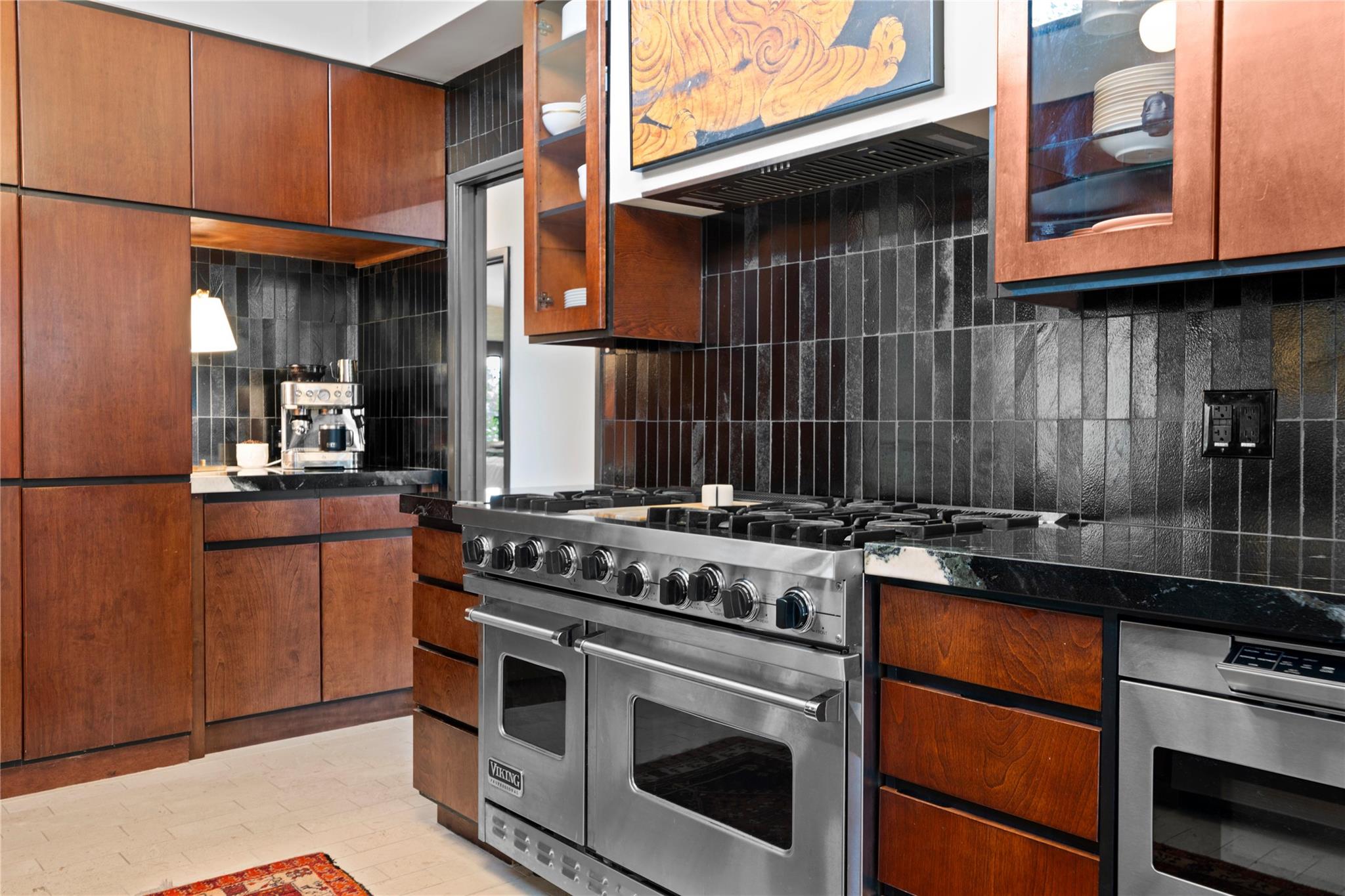 2401 Jarratt Ave, Austin, TX 78703