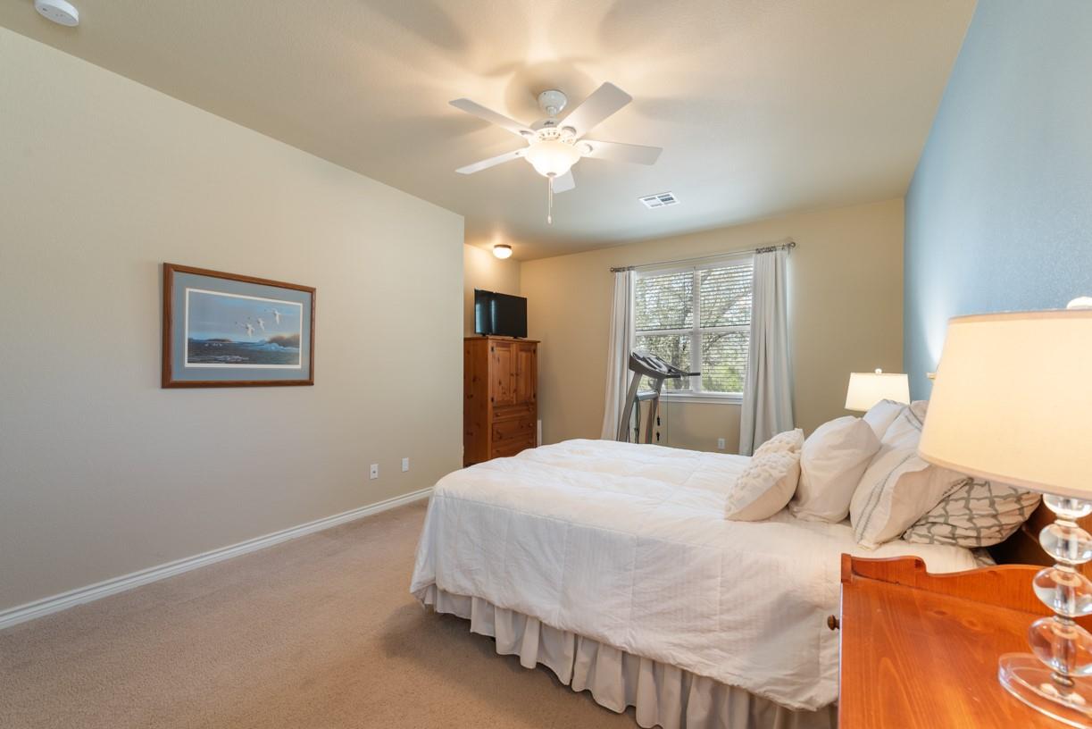 502 Carriage Oaks Dr, Liberty Hill, TX 78642