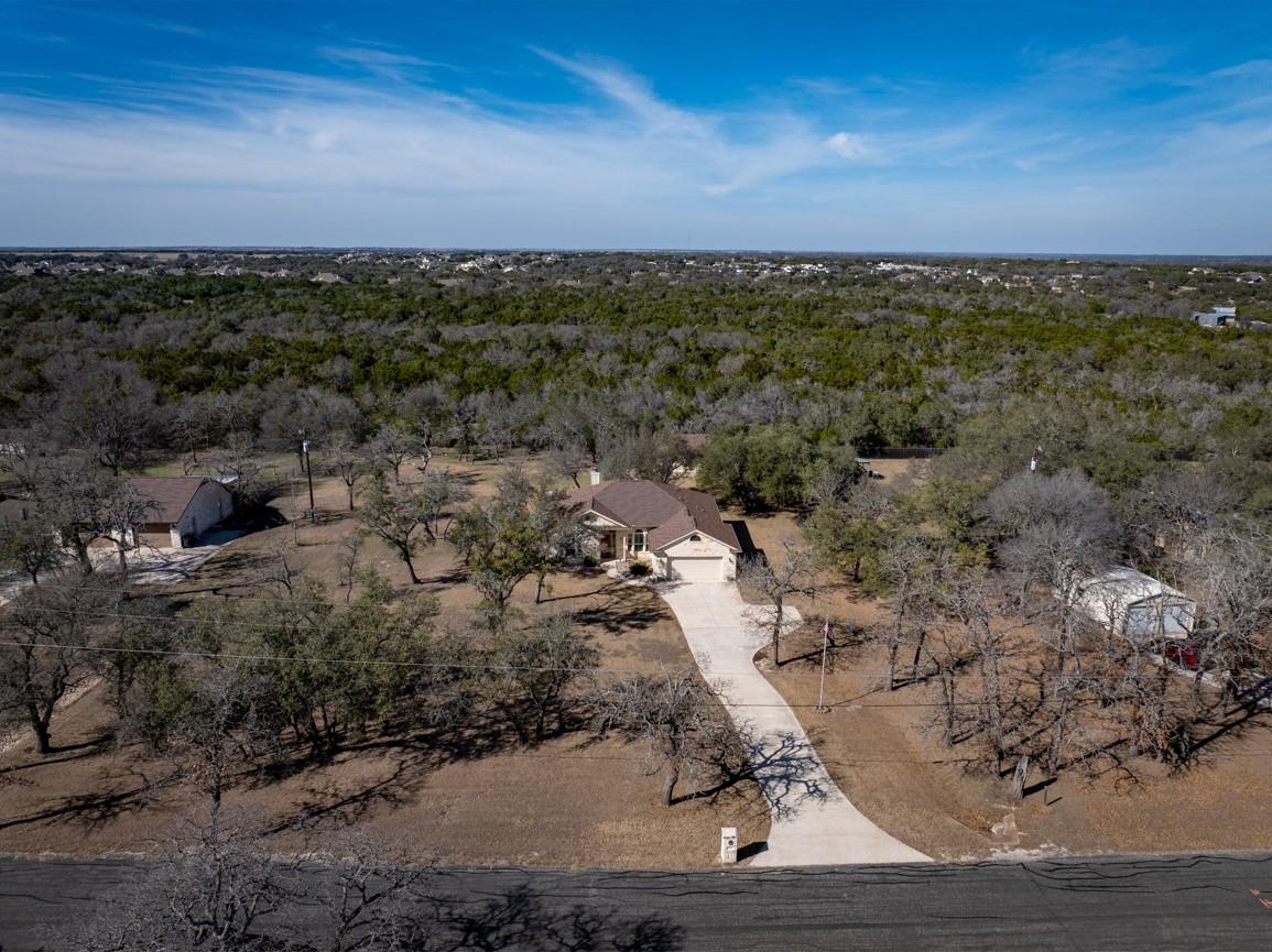 502 Carriage Oaks Dr, Liberty Hill, TX 78642