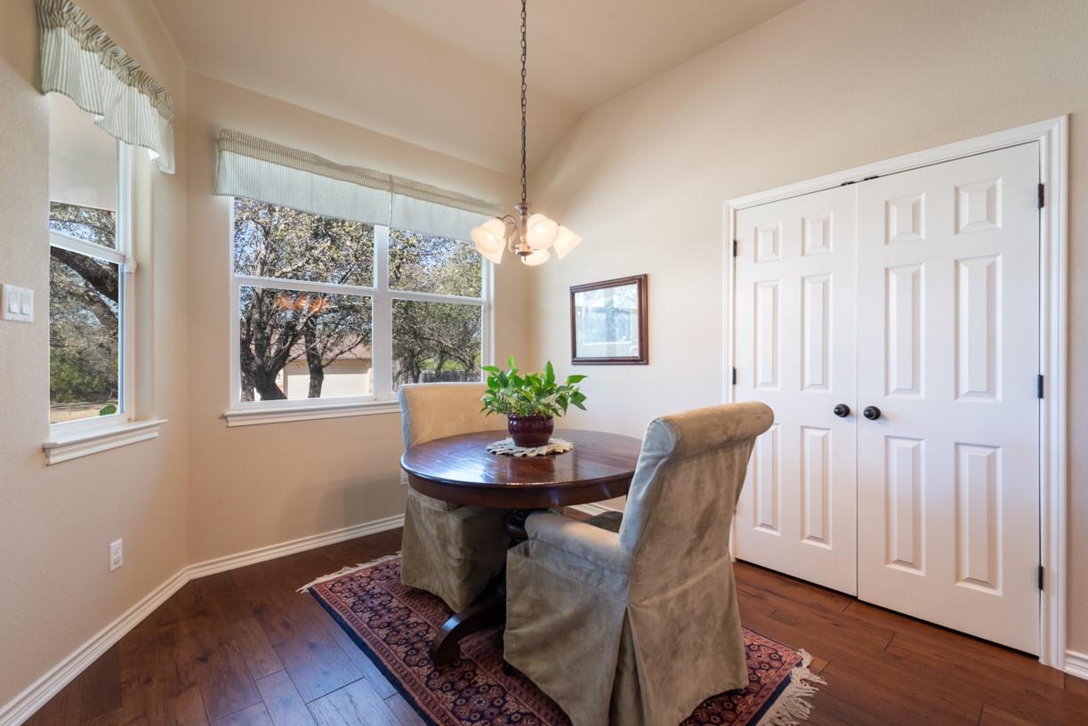 502 Carriage Oaks Dr, Liberty Hill, TX 78642