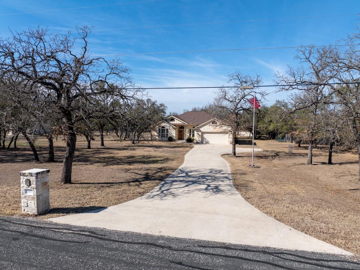 502 Carriage Oaks Dr, Liberty Hill, TX 78642