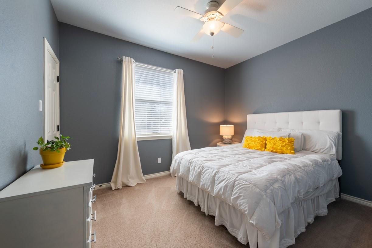 502 Carriage Oaks Dr, Liberty Hill, TX 78642