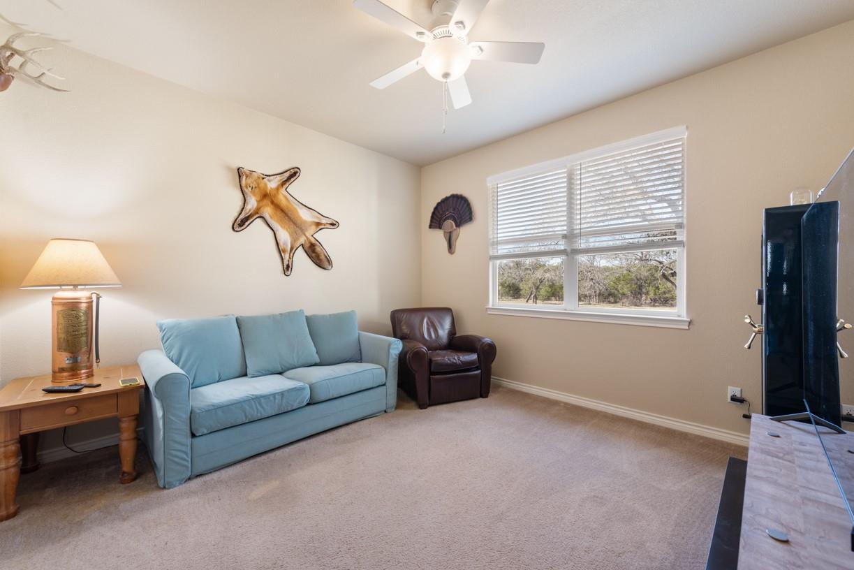 502 Carriage Oaks Dr, Liberty Hill, TX 78642