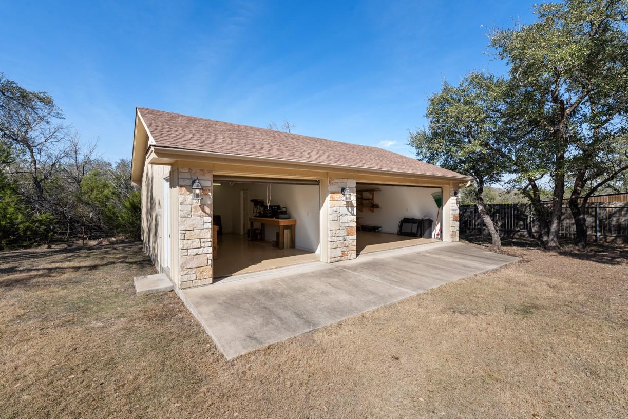 502 Carriage Oaks Dr, Liberty Hill, TX 78642