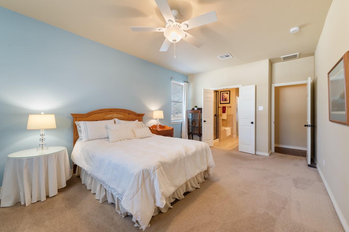 502 Carriage Oaks Dr, Liberty Hill, TX 78642