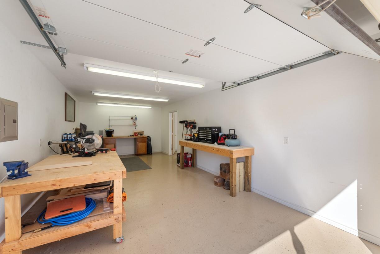 502 Carriage Oaks Dr, Liberty Hill, TX 78642