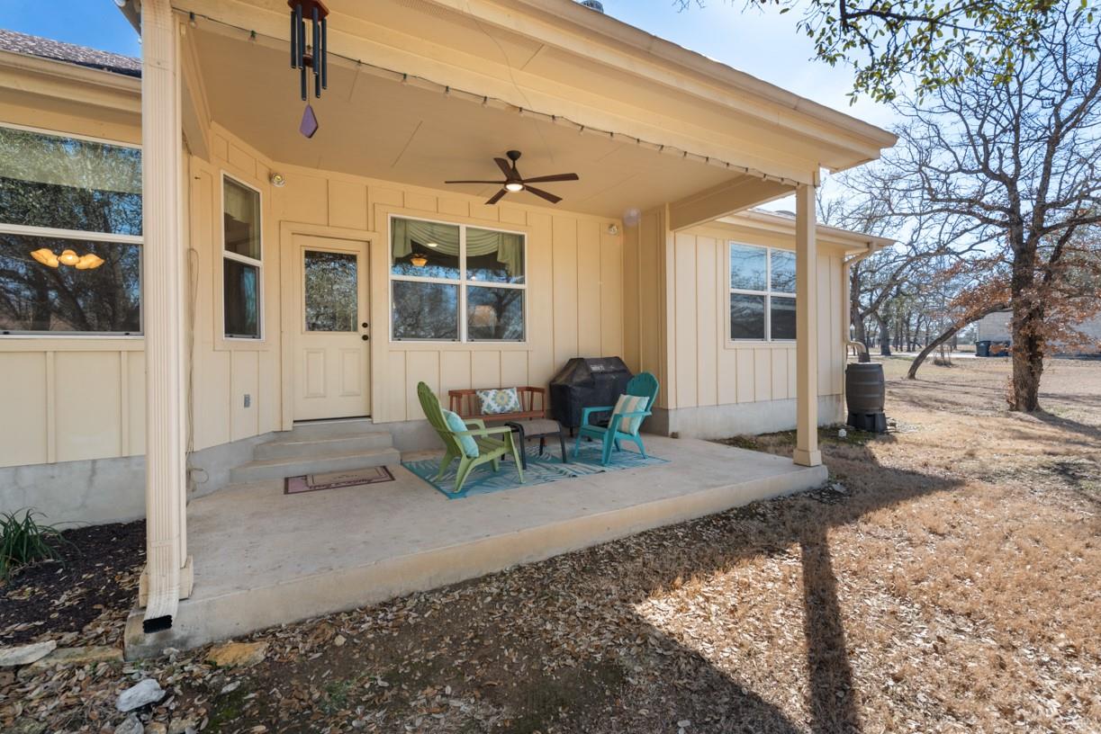 502 Carriage Oaks Dr, Liberty Hill, TX 78642