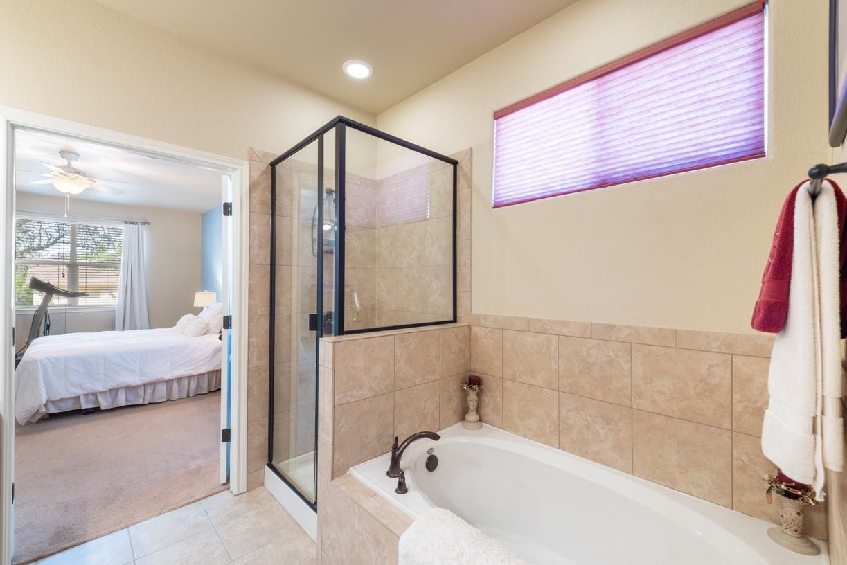 502 Carriage Oaks Dr, Liberty Hill, TX 78642