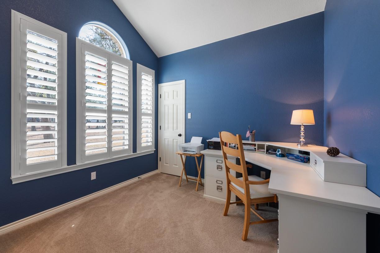 502 Carriage Oaks Dr, Liberty Hill, TX 78642